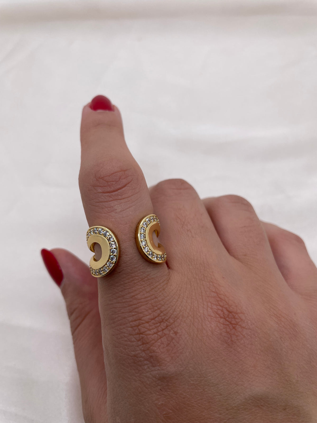 Half Oval Ring