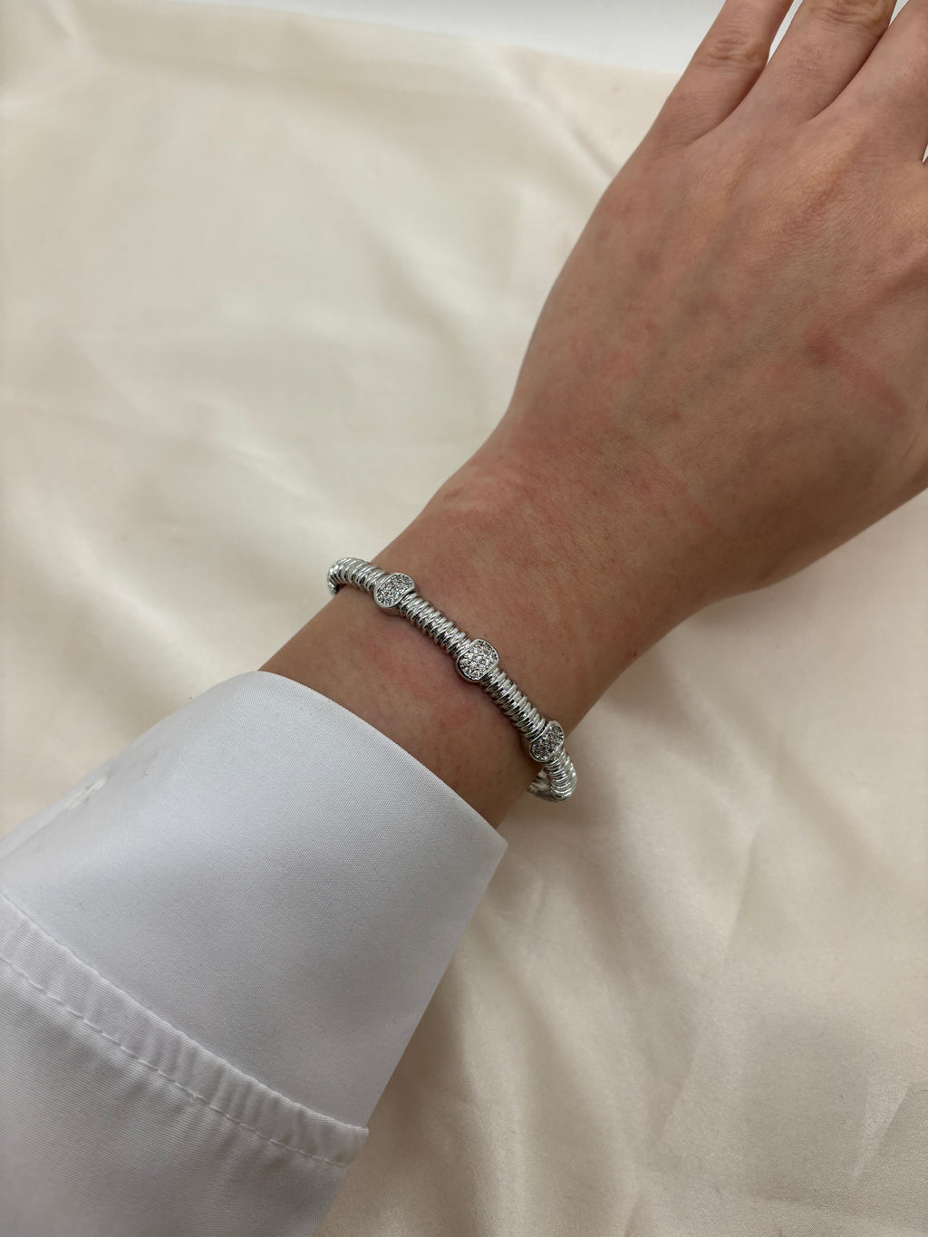 Triple zircon bangle