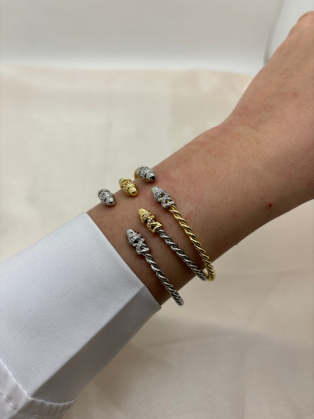 Minimal bangle 2