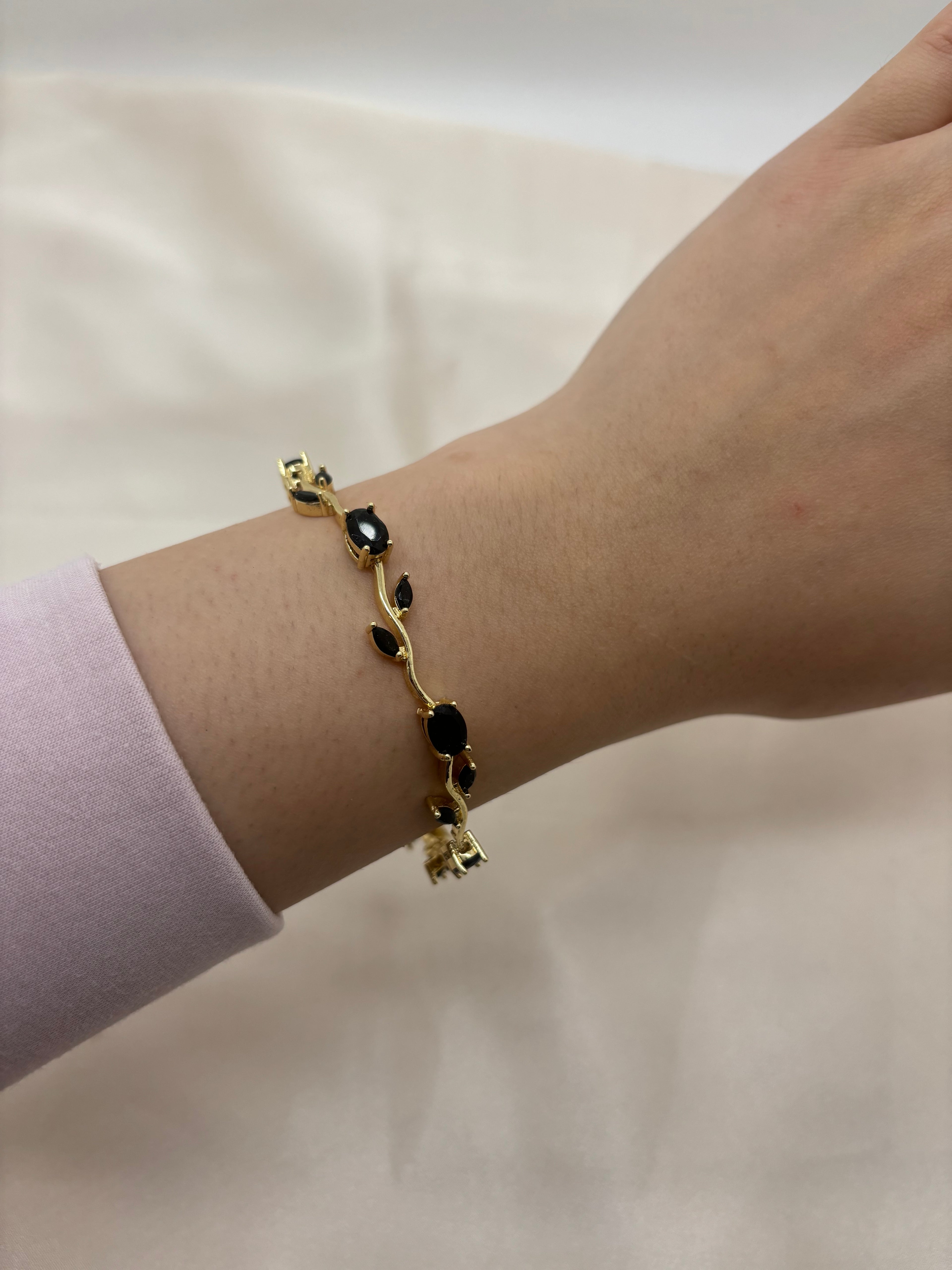 Tulip bracelet