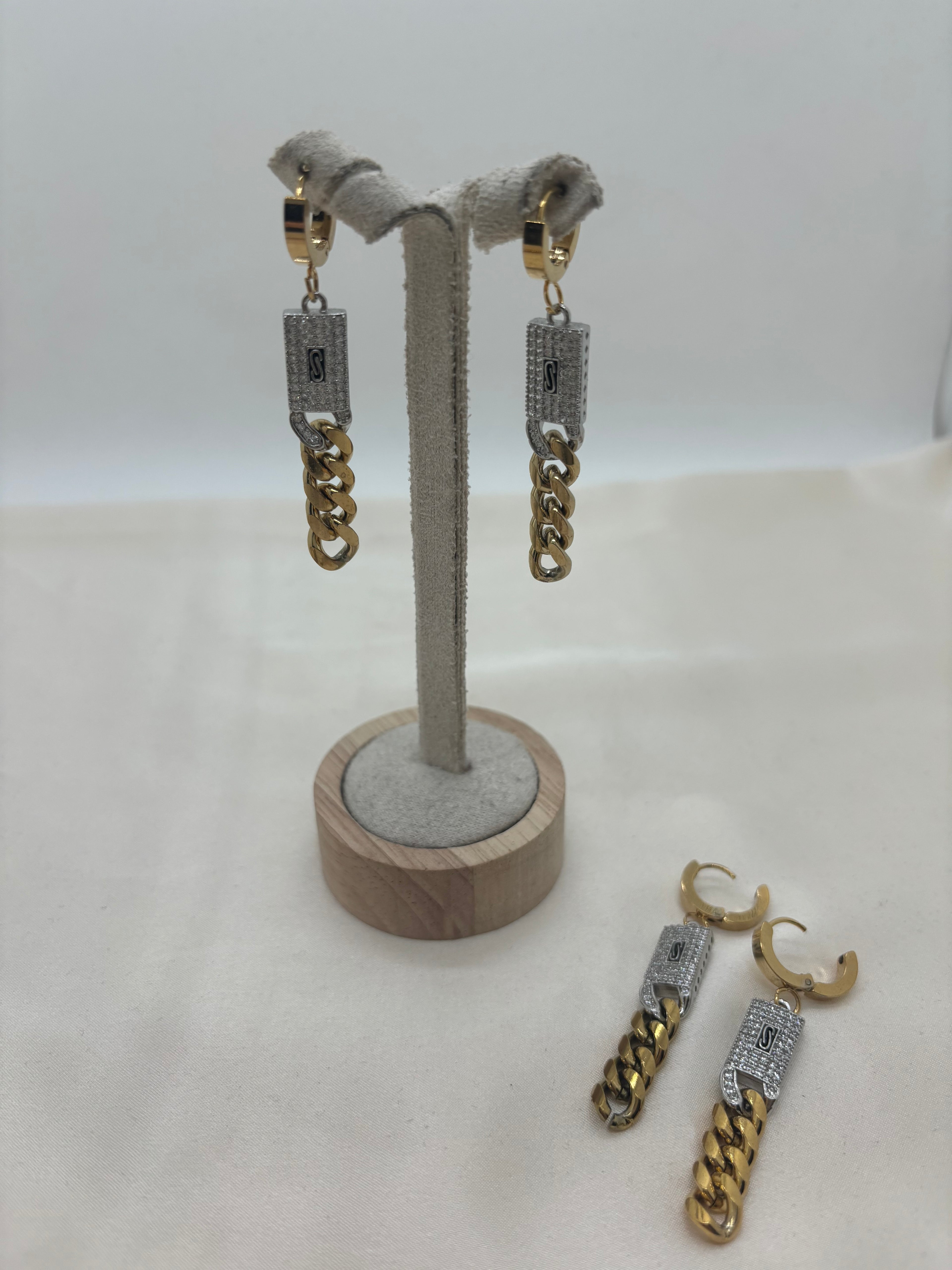 Earrings 9