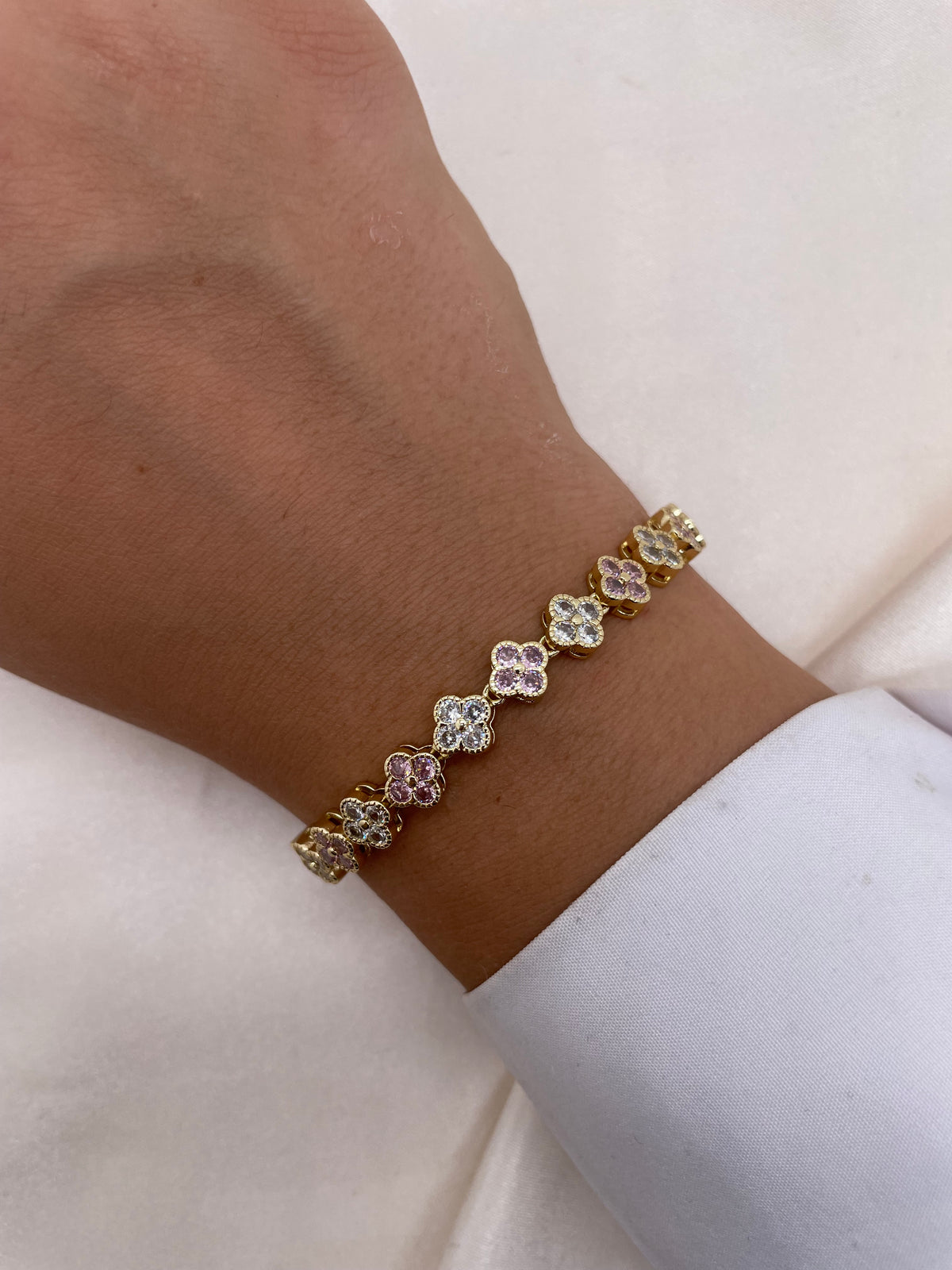 Petite Vancleef Bracelet 006