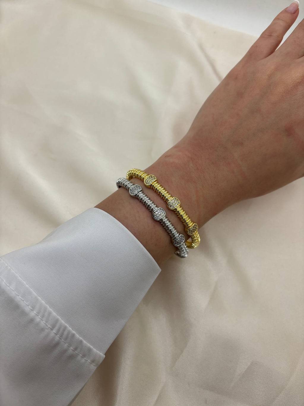 Triple zircon bangle