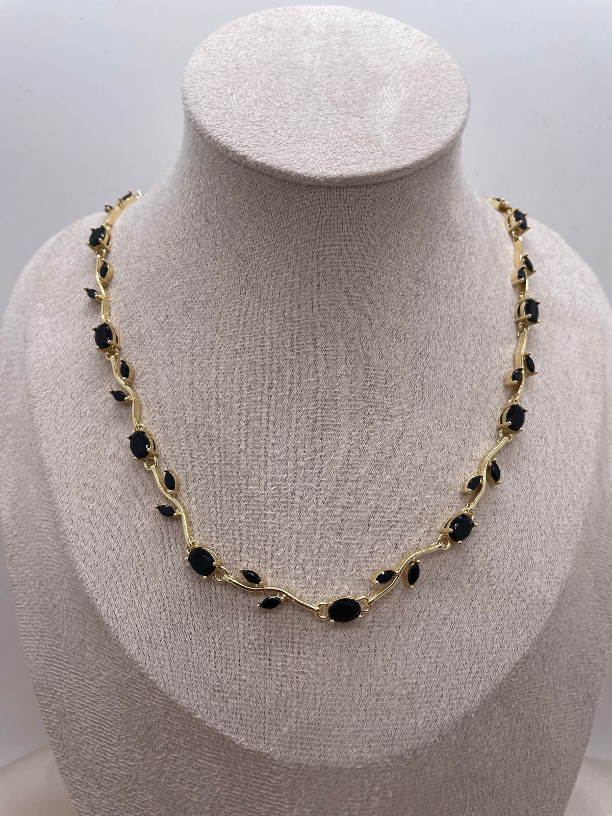 Tulip Necklace