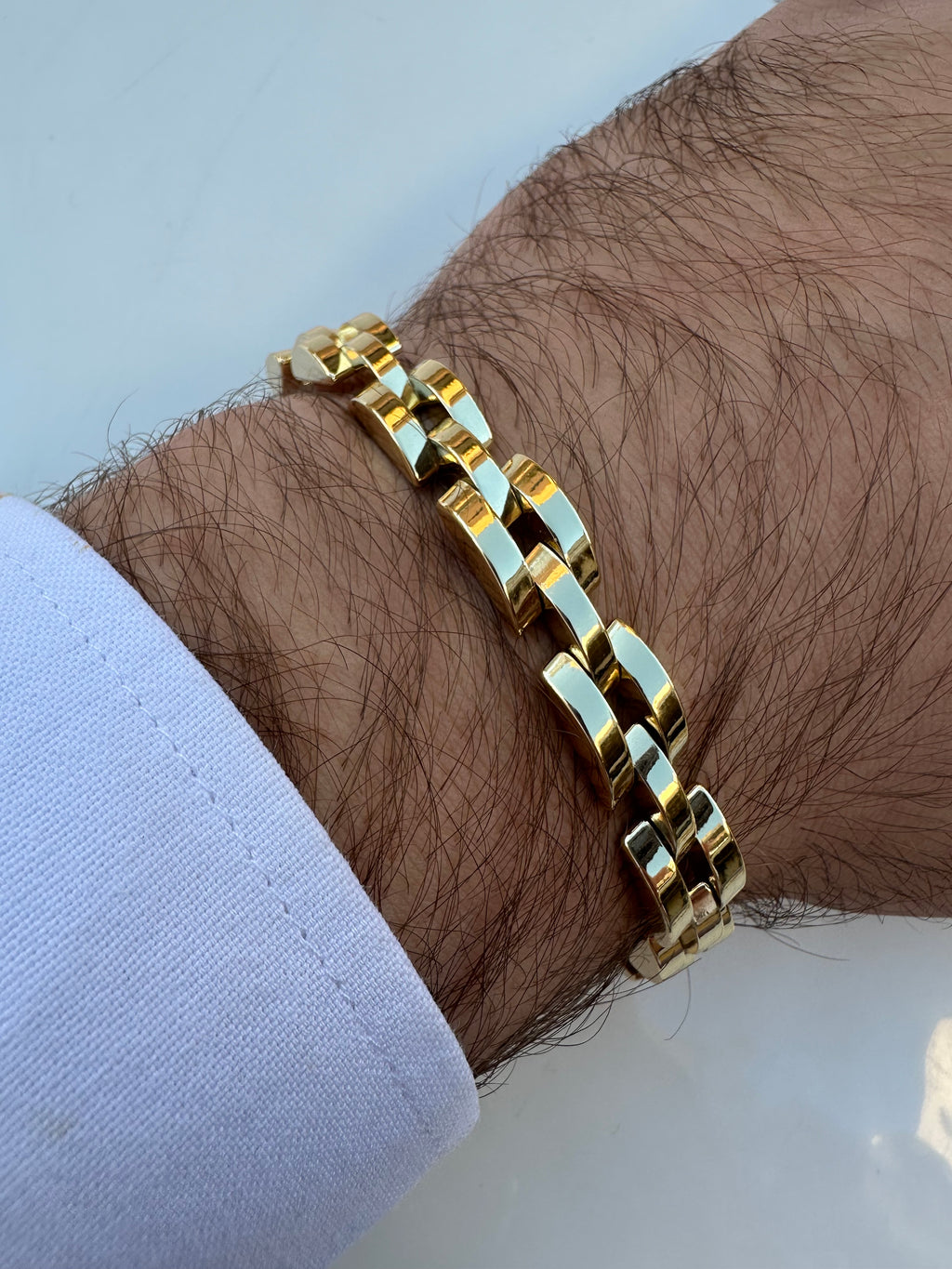 Thick chain bracelet