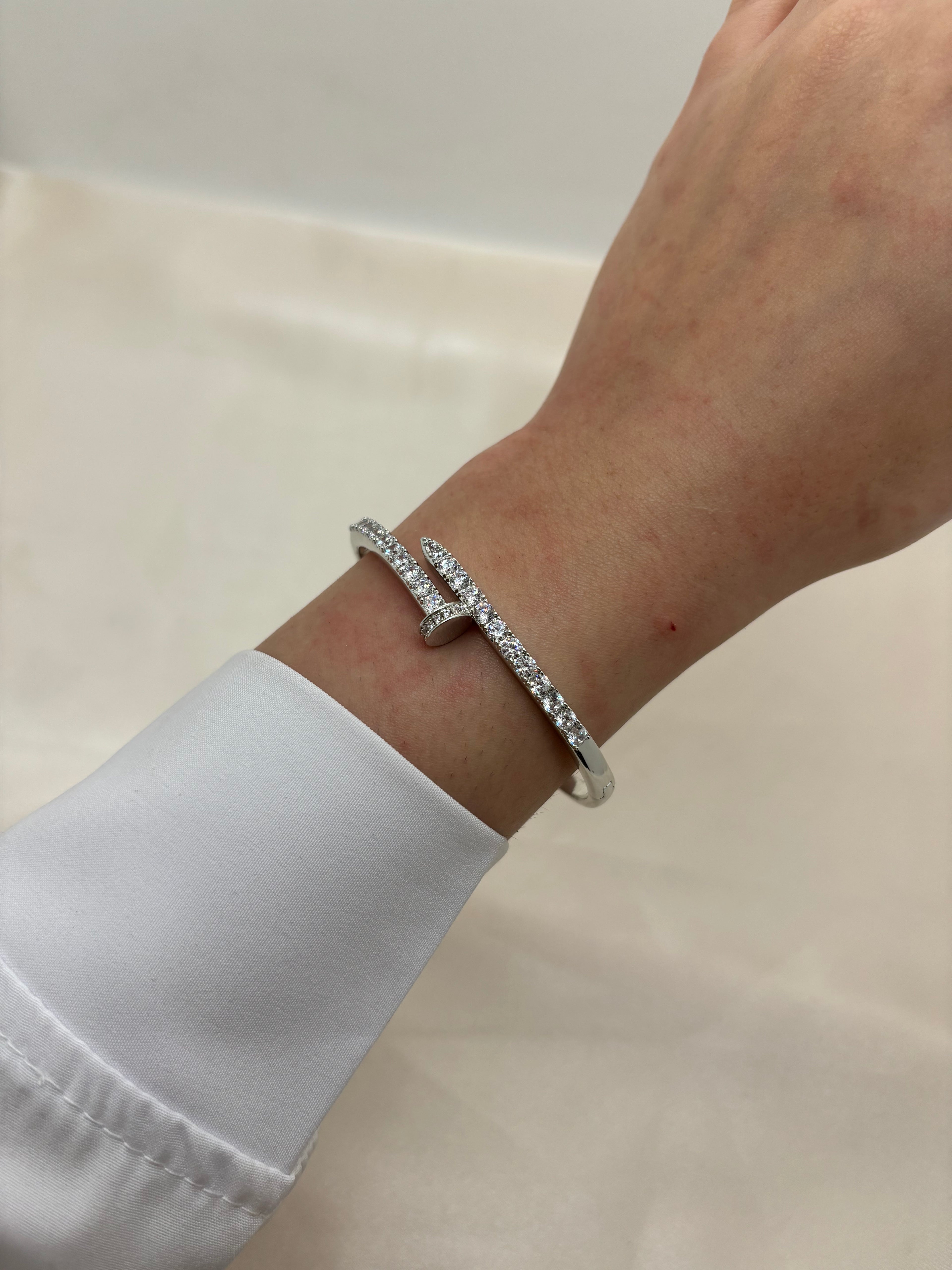 Zircon Cartier bangle