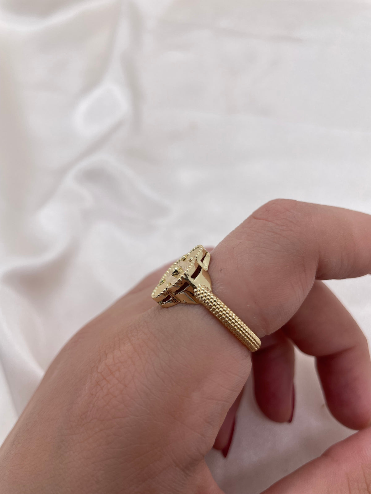 Vancleef Gold Ring 2