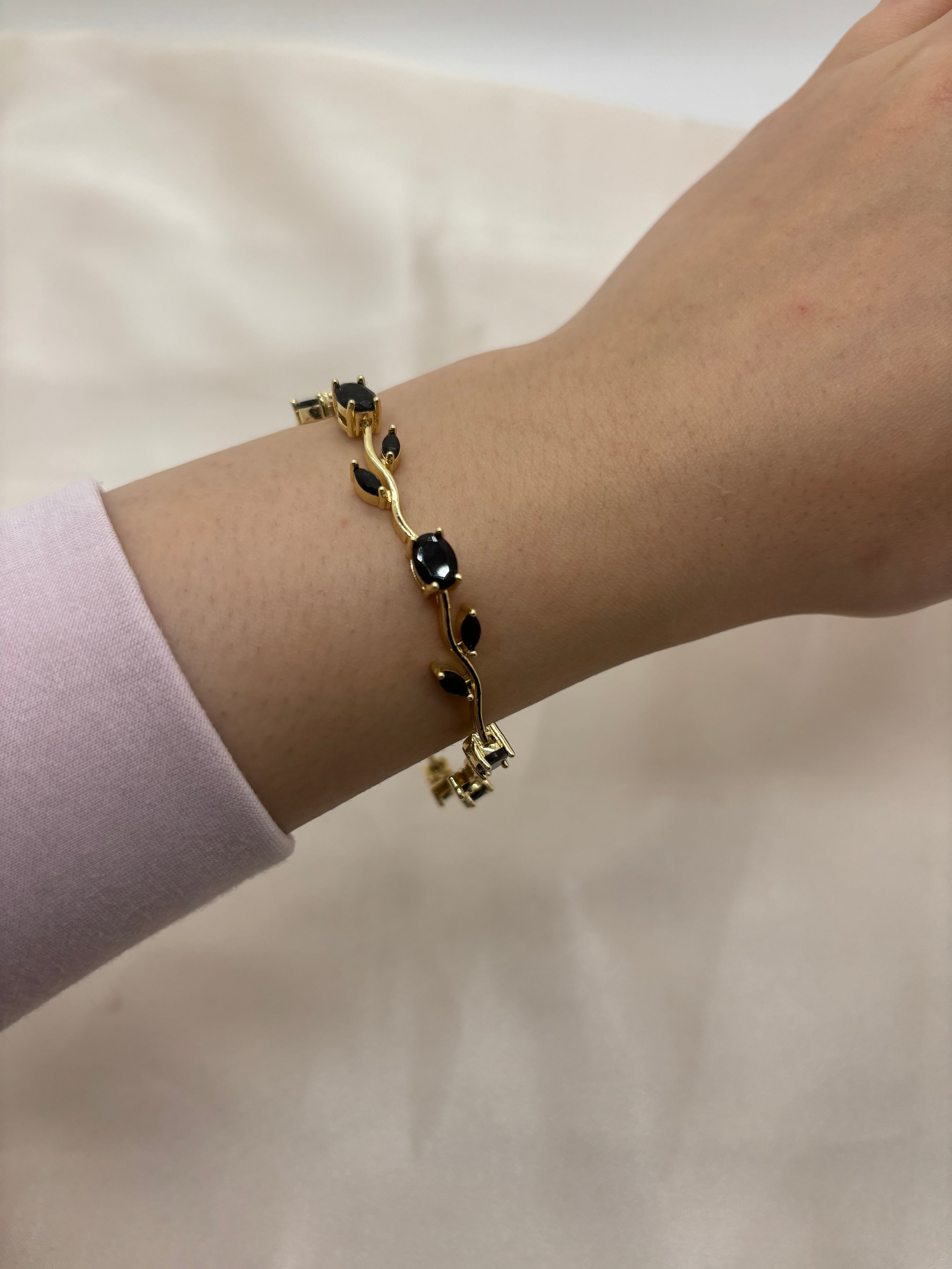 Tulip bracelet