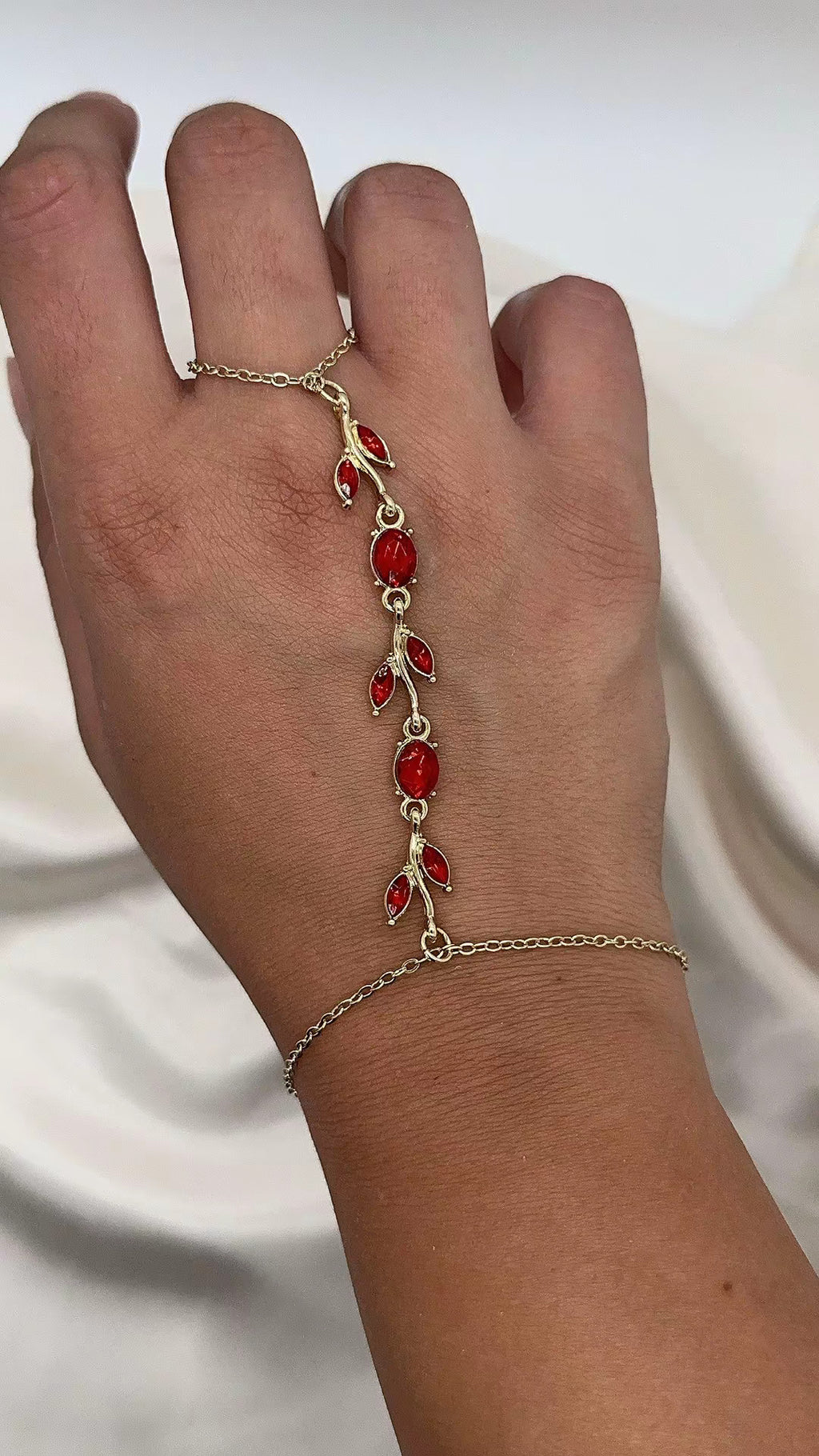 Tulip Hand Chain