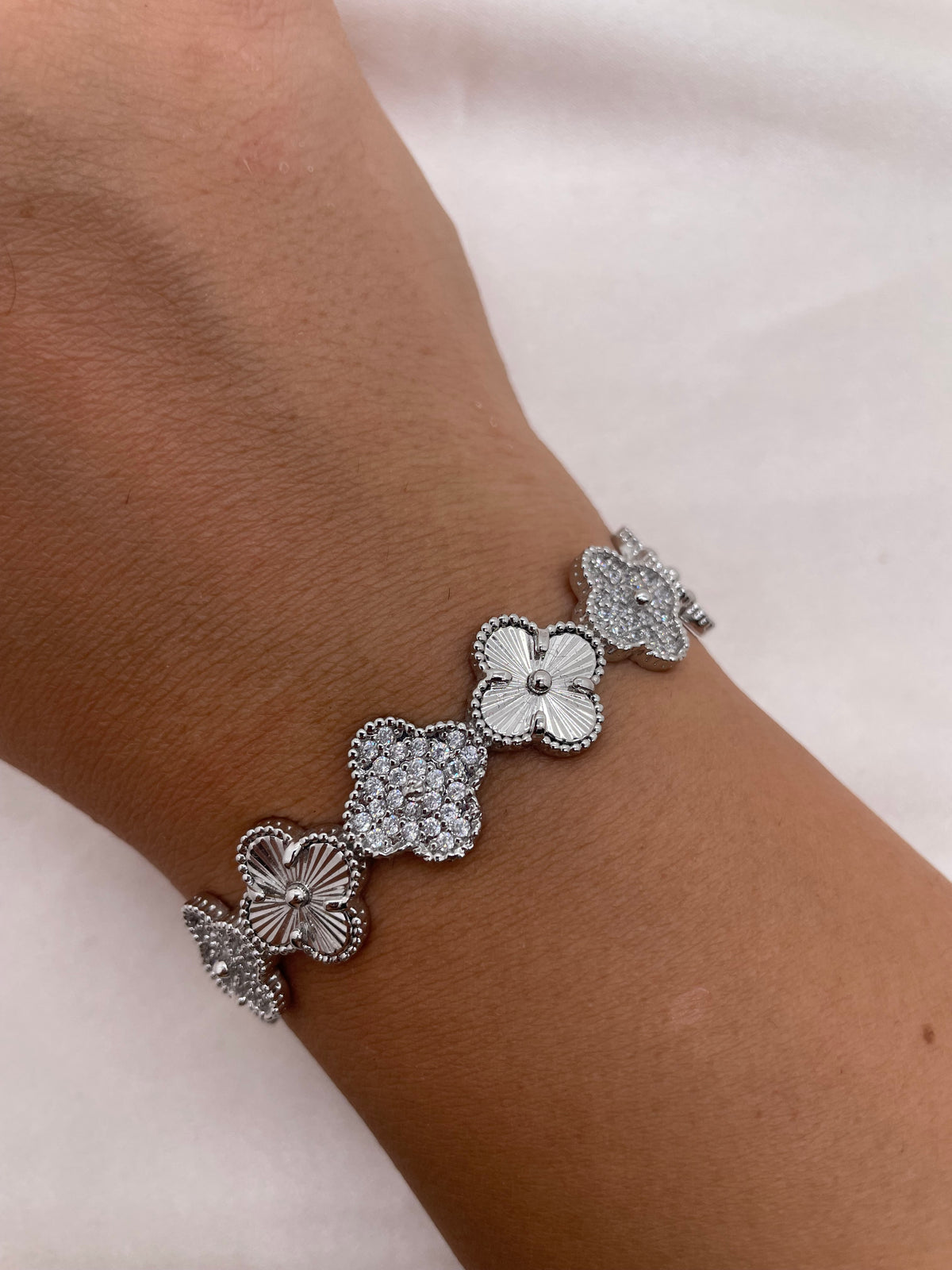 Vancleef Bangle