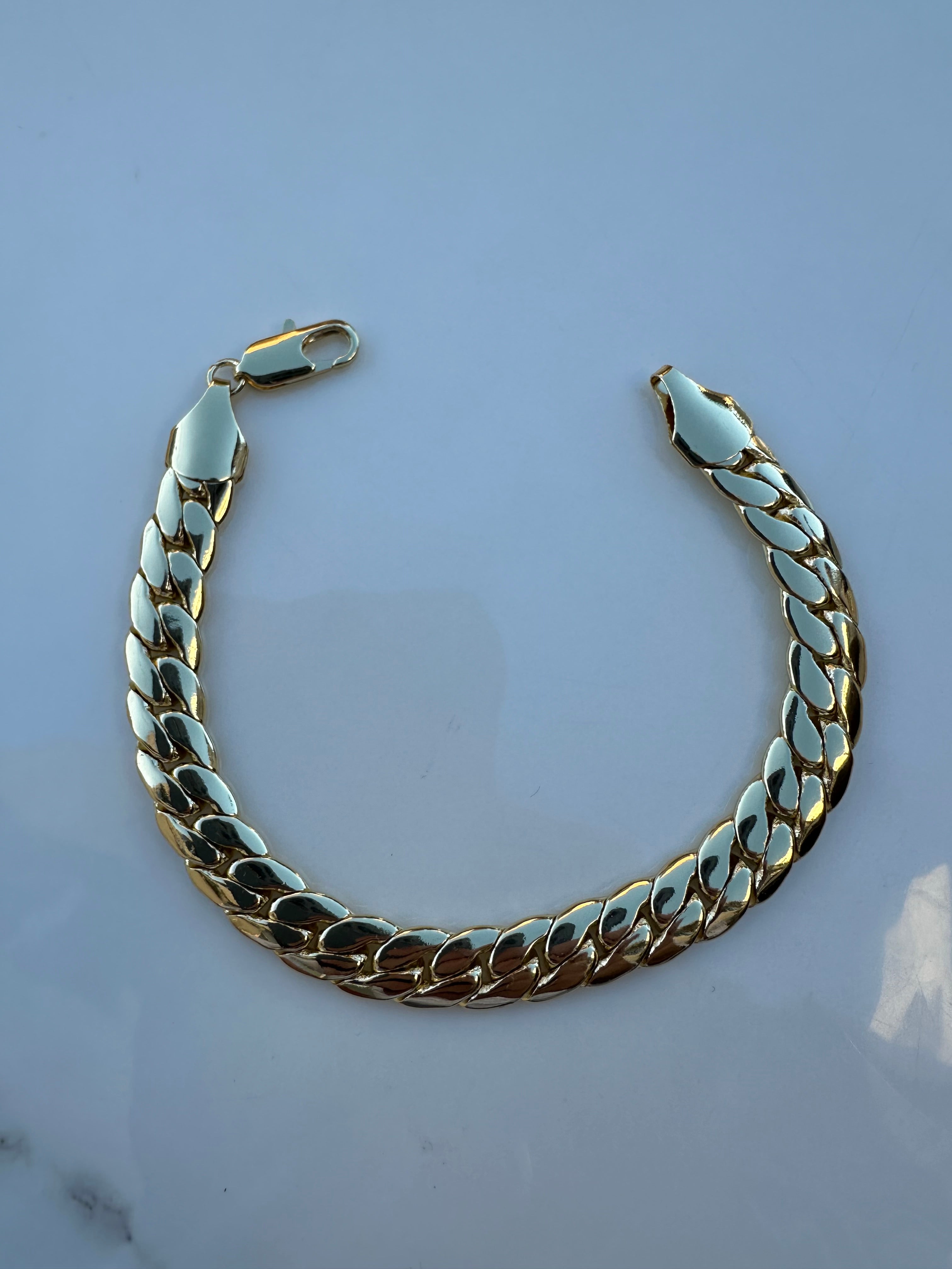 Thick classic chain bracelet