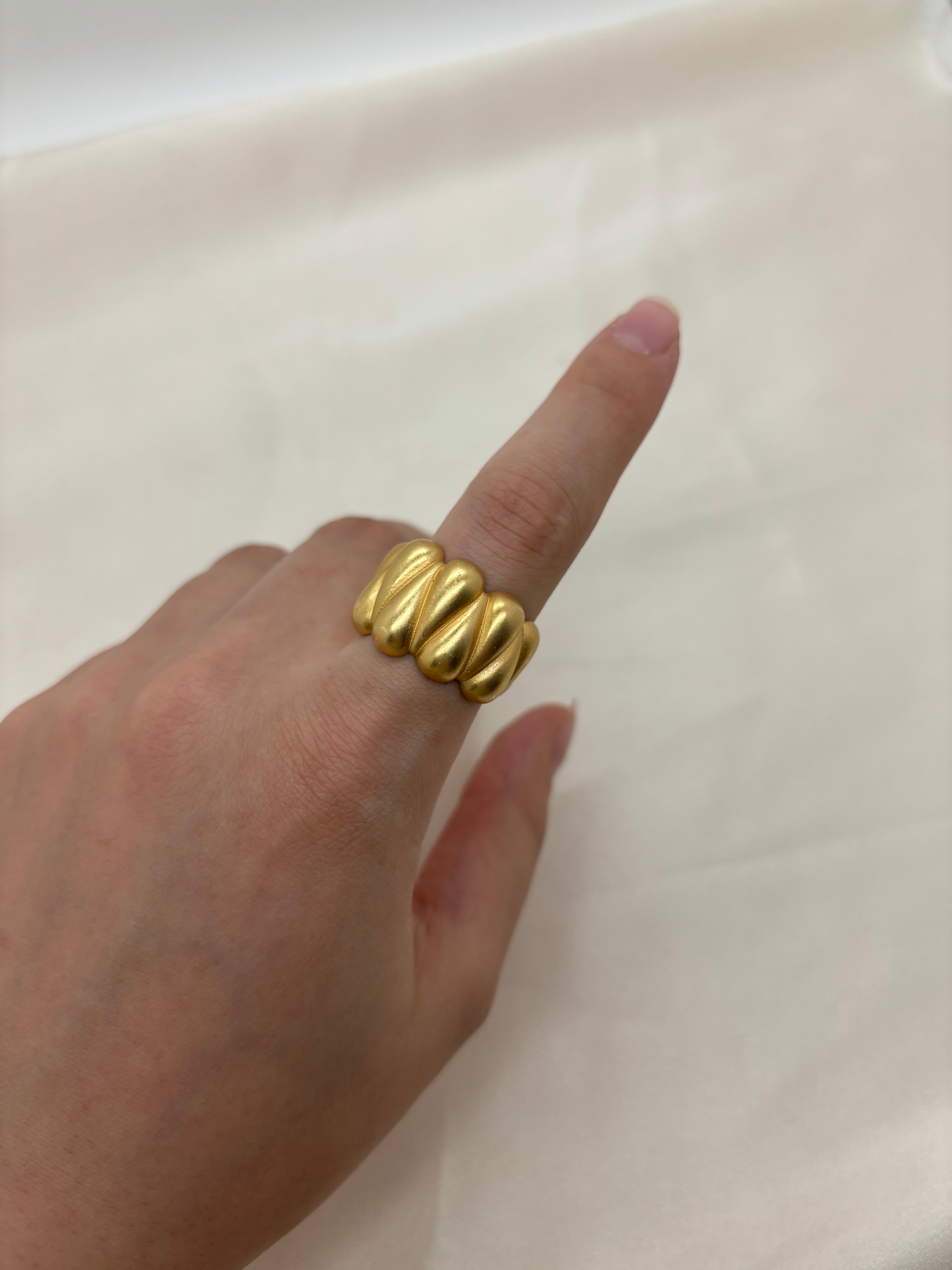 Serenity Ring