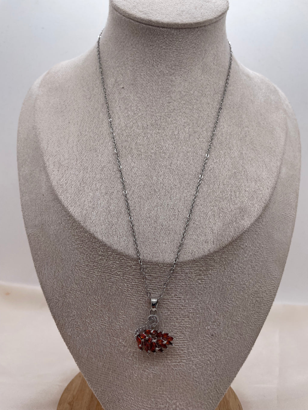 Glam Swan Necklace