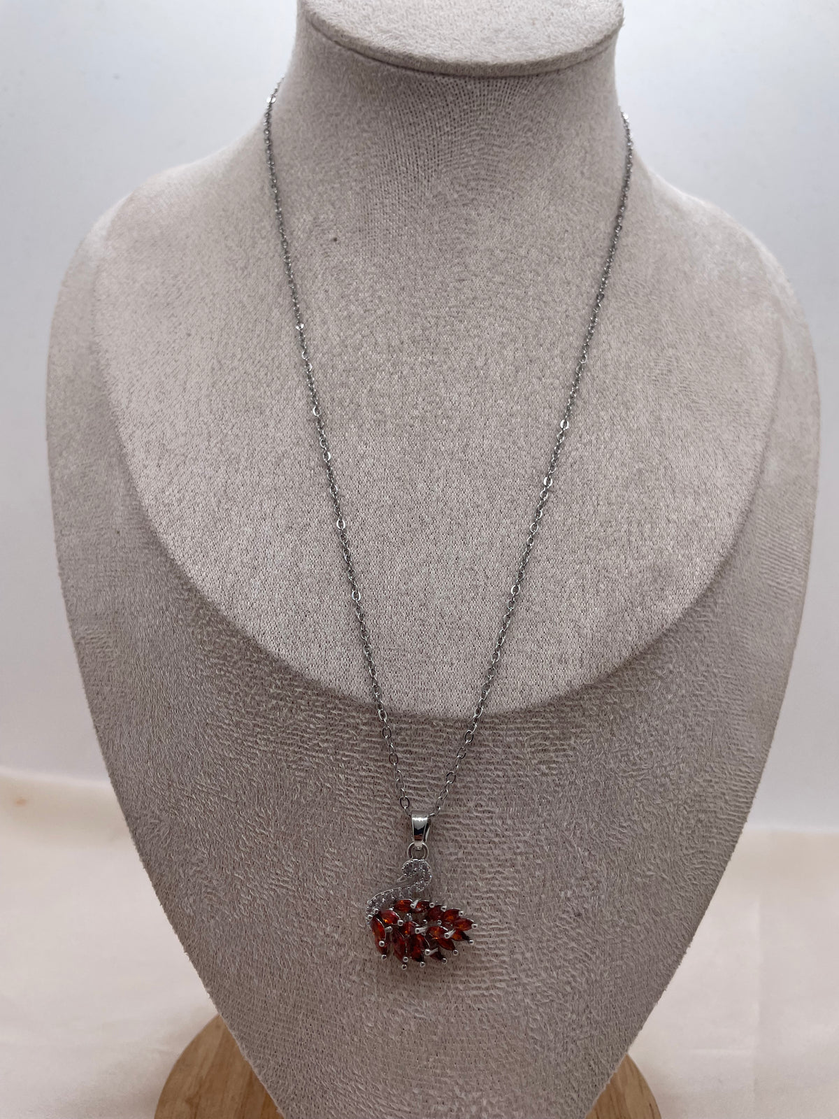 Glam Swan Necklace