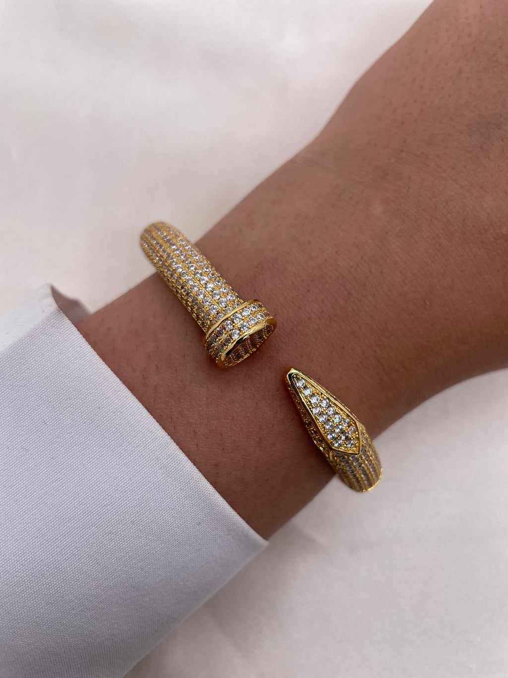 Bangle cuff 01