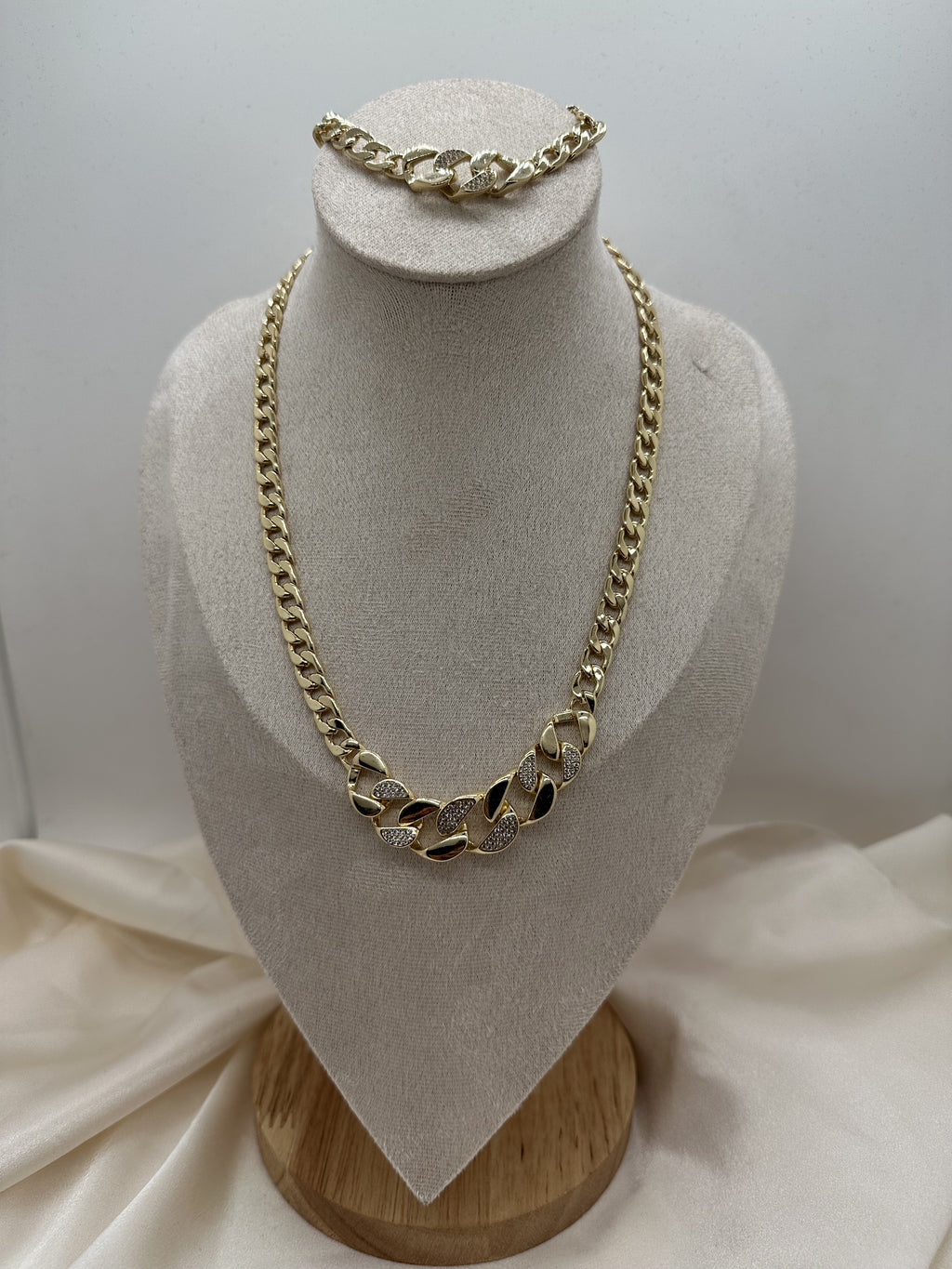 Éclat Zircon Set