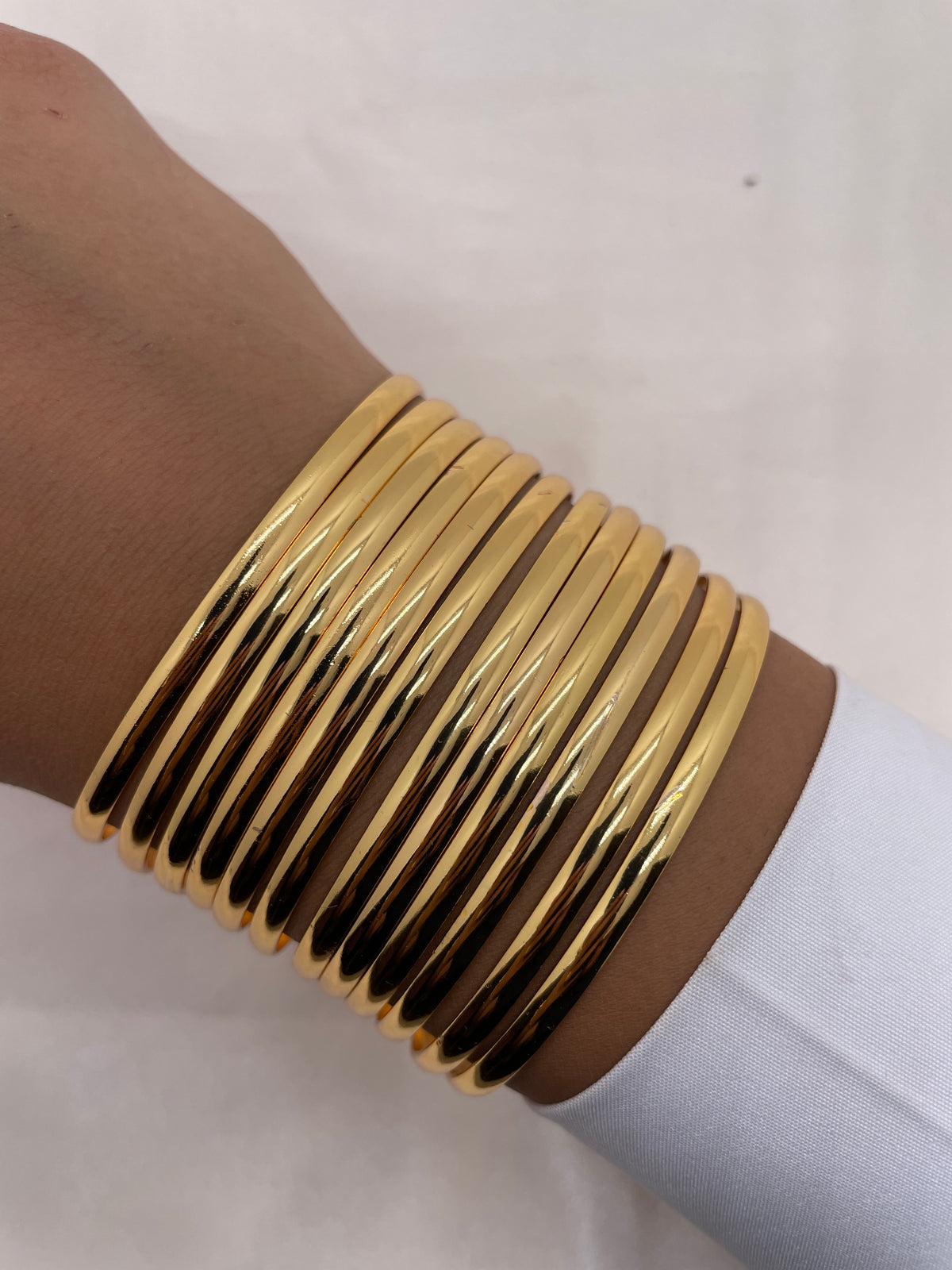 Round Bangles