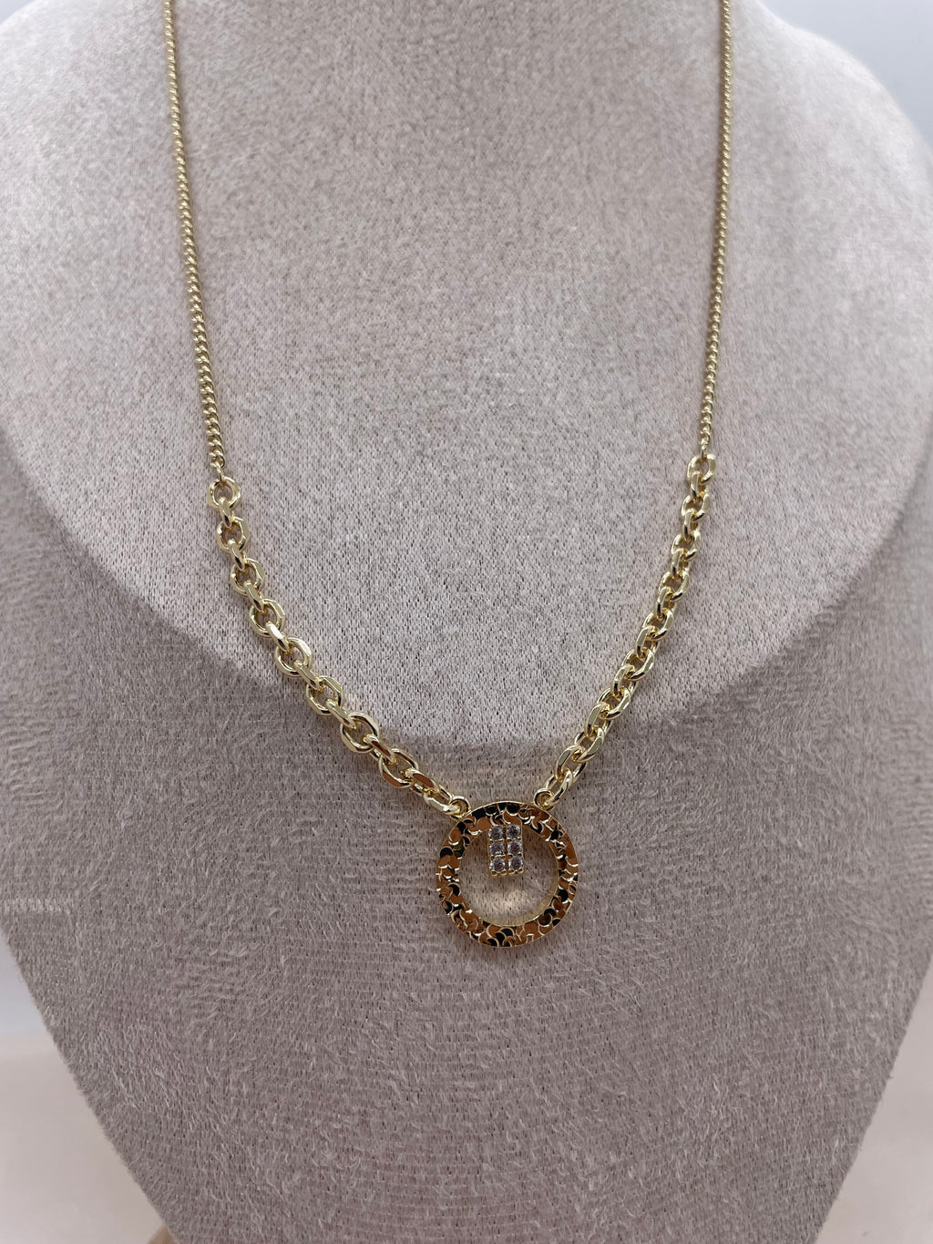 Loura Necklace
