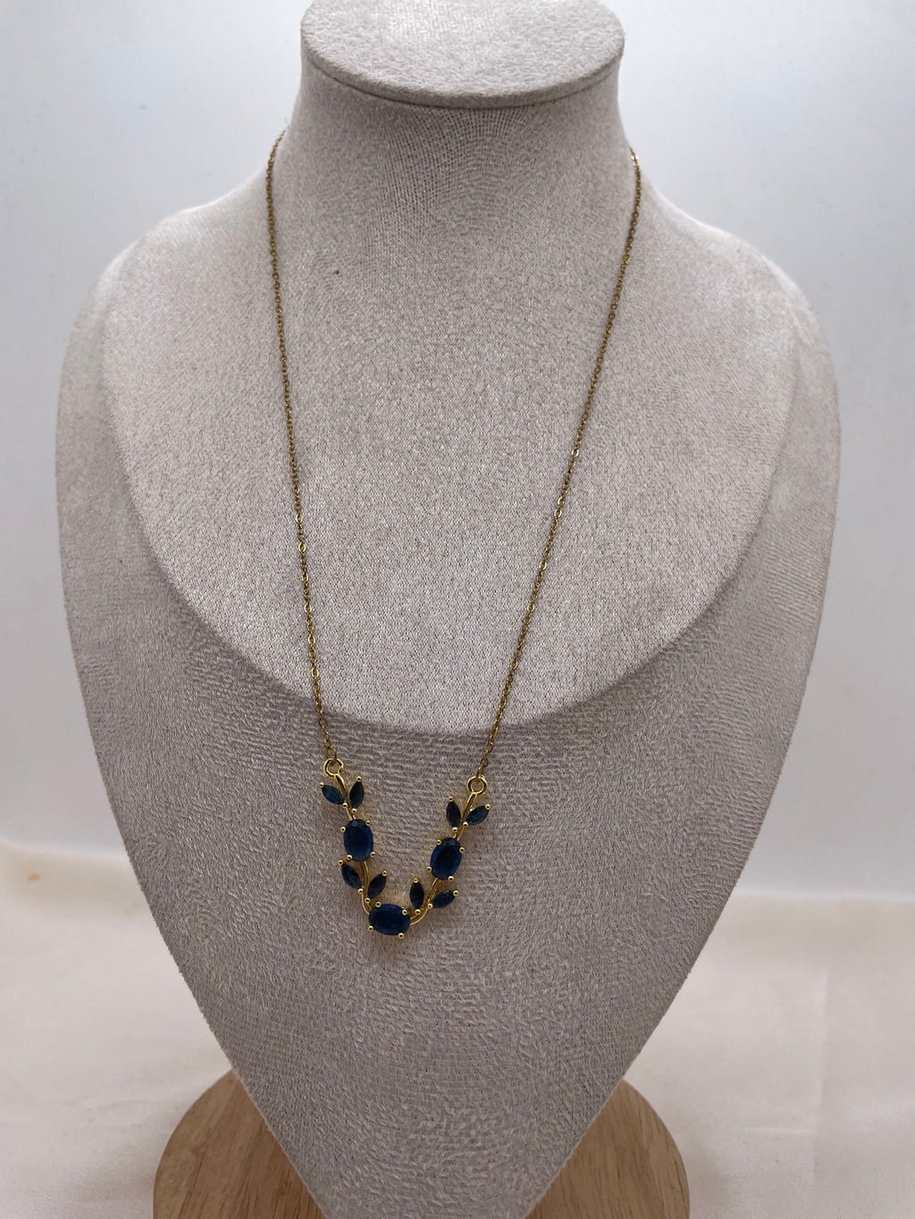 V Necklace