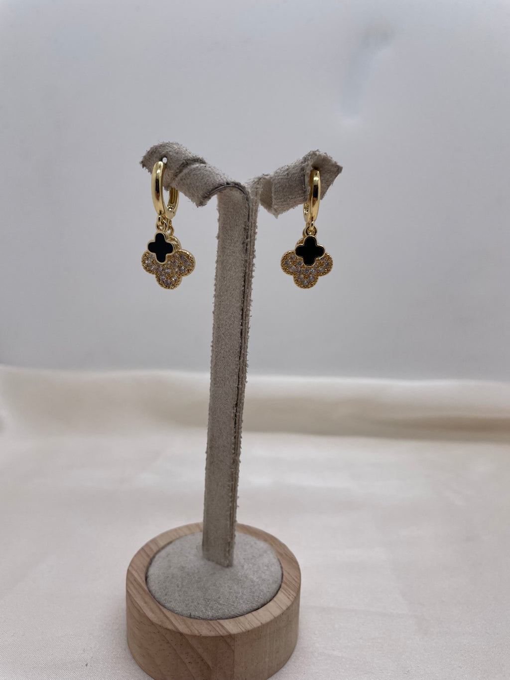 Vancleef Earrings AZ