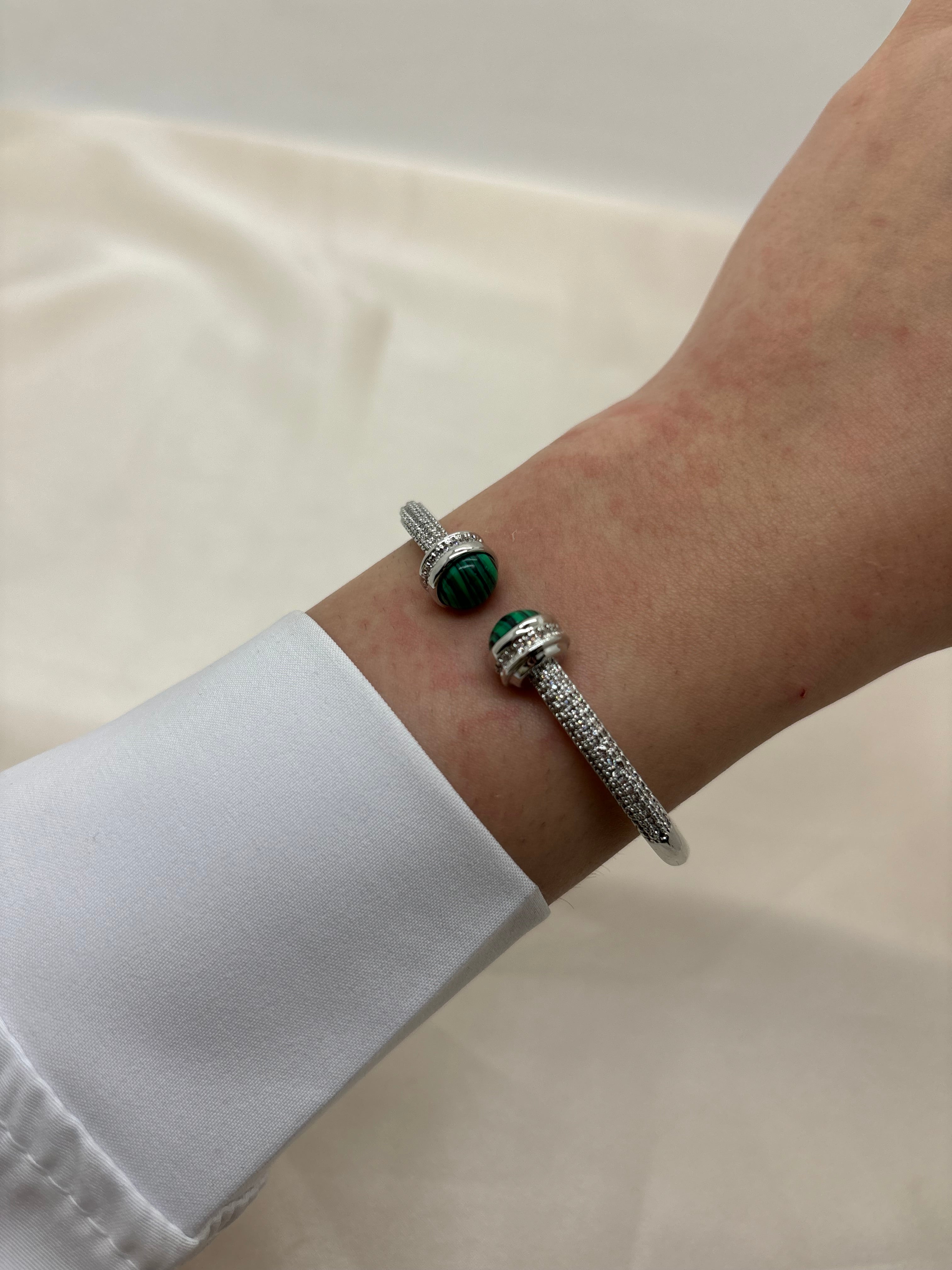Silver colorful round bangle