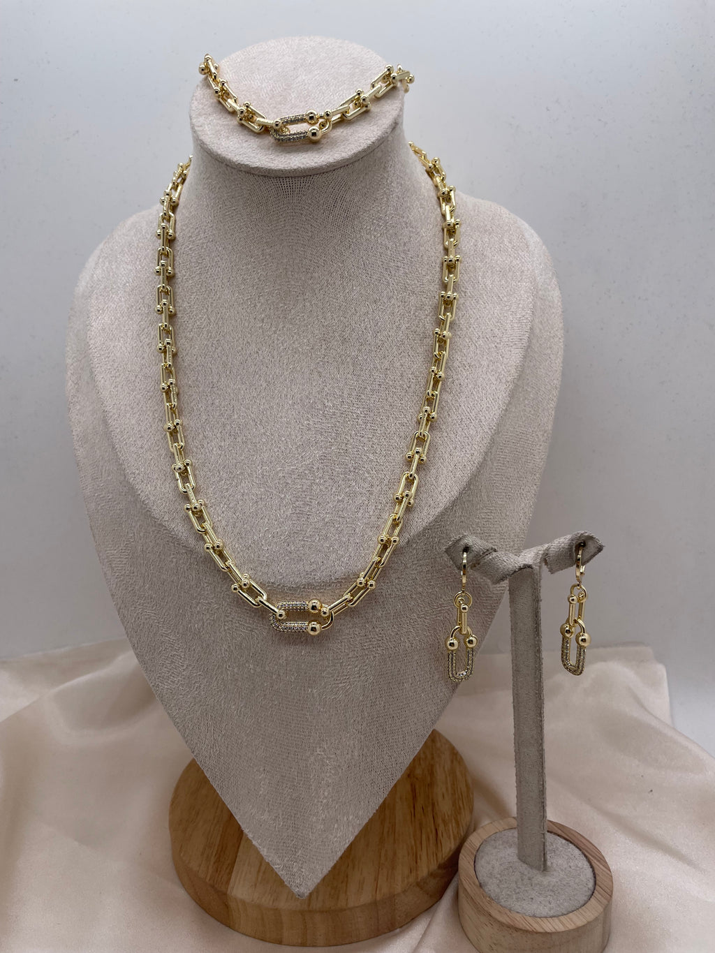 Tiffany Set With Zircon