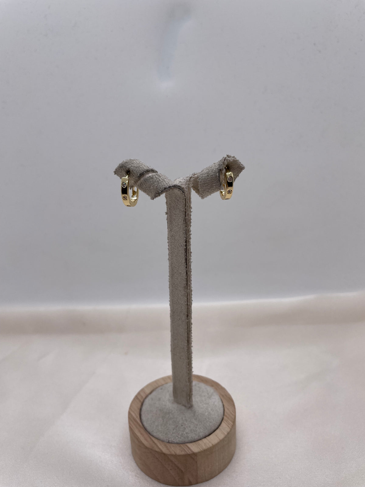 Petite Round Earrings