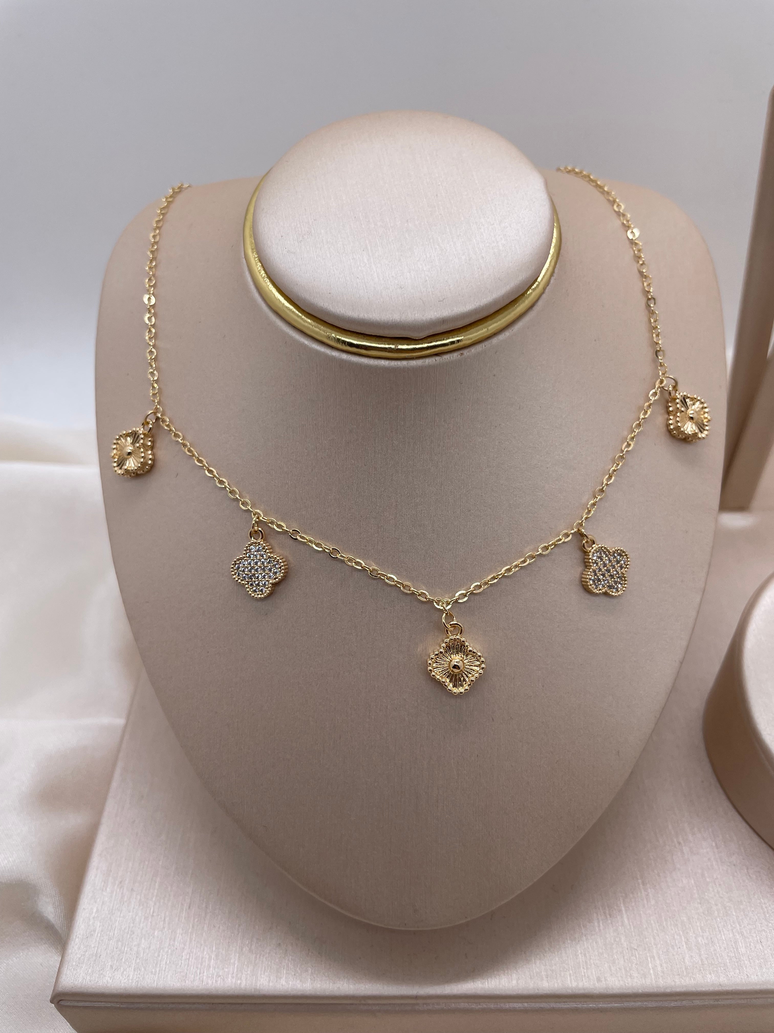 Aurelia Set