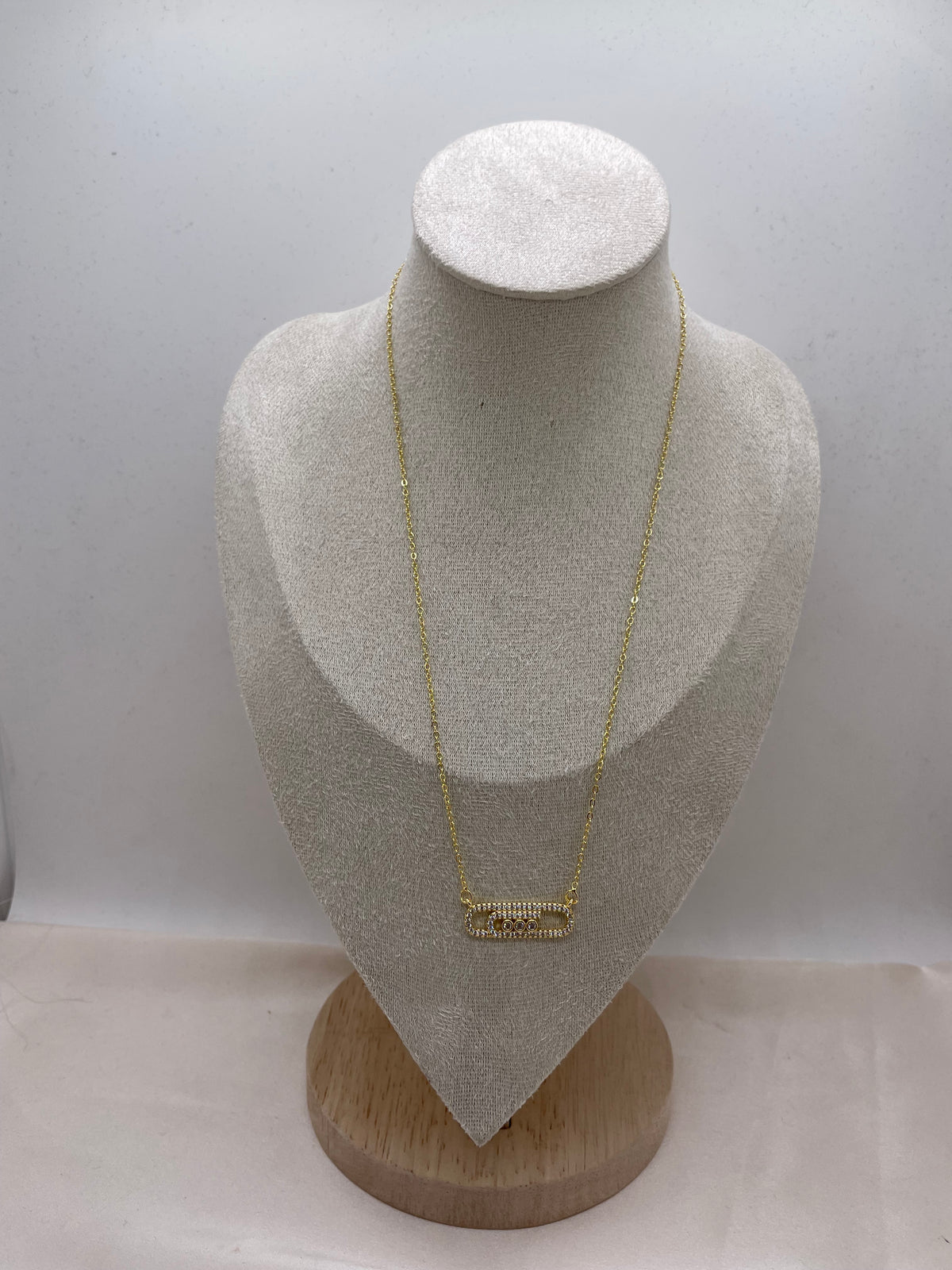 Simple Messika Necklace