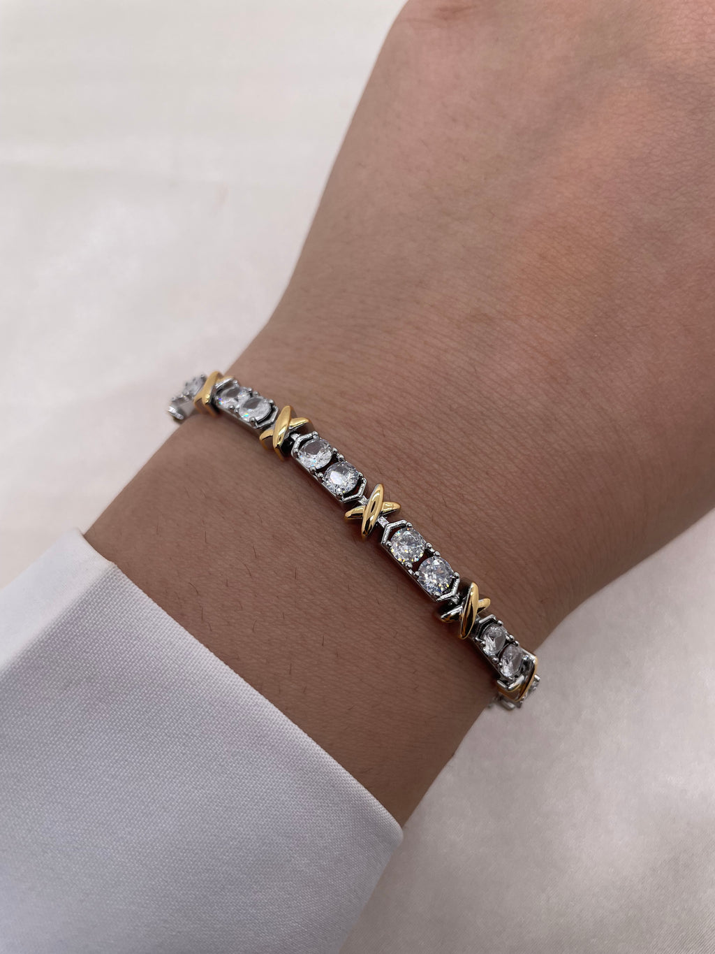X Zircon Bracelet 000