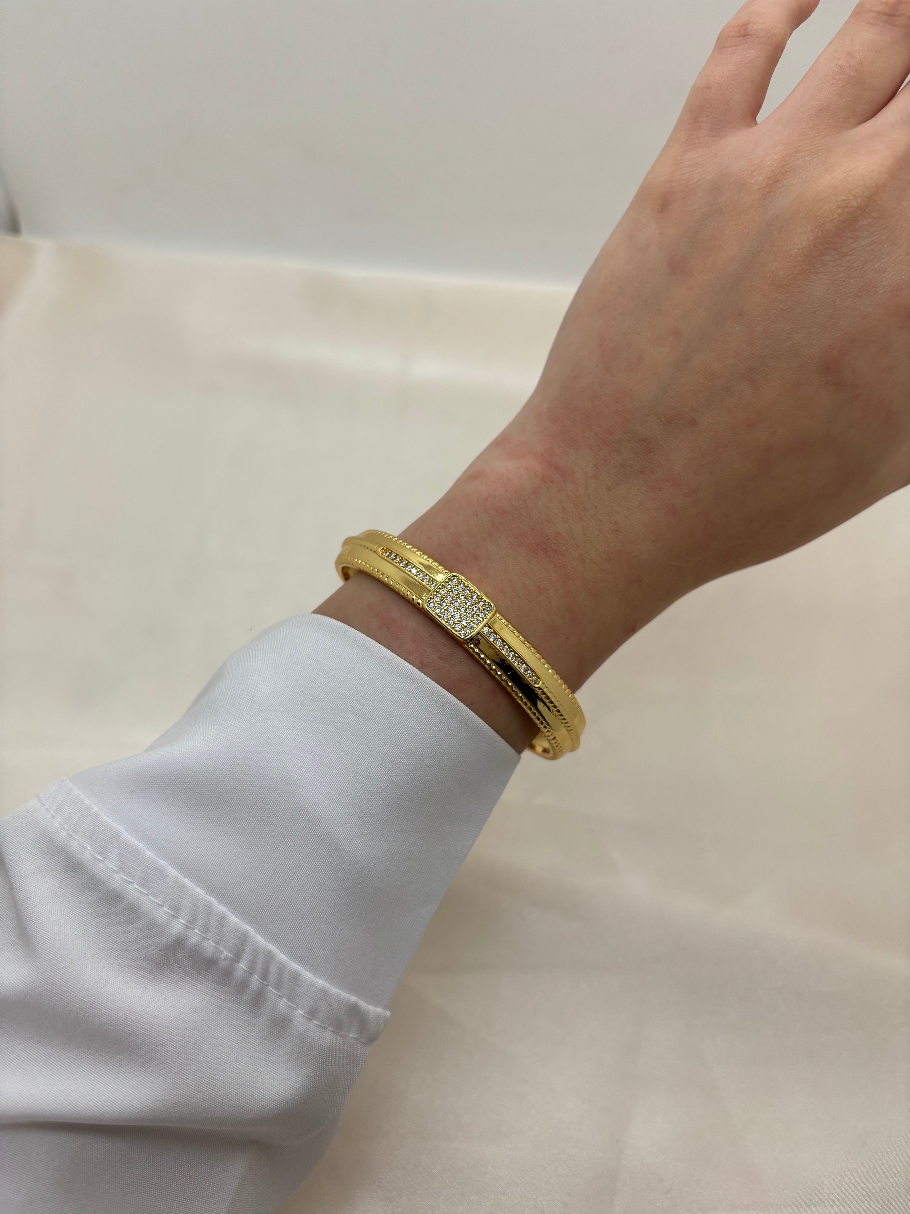 Rectangle with zircon bangle