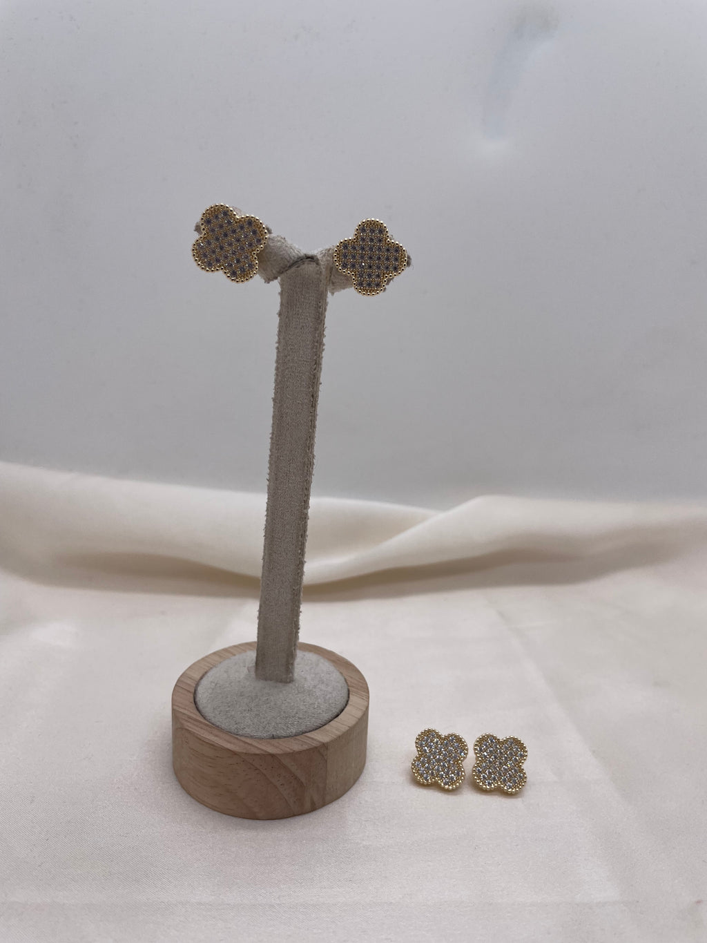 Vancleef  Earrings 2