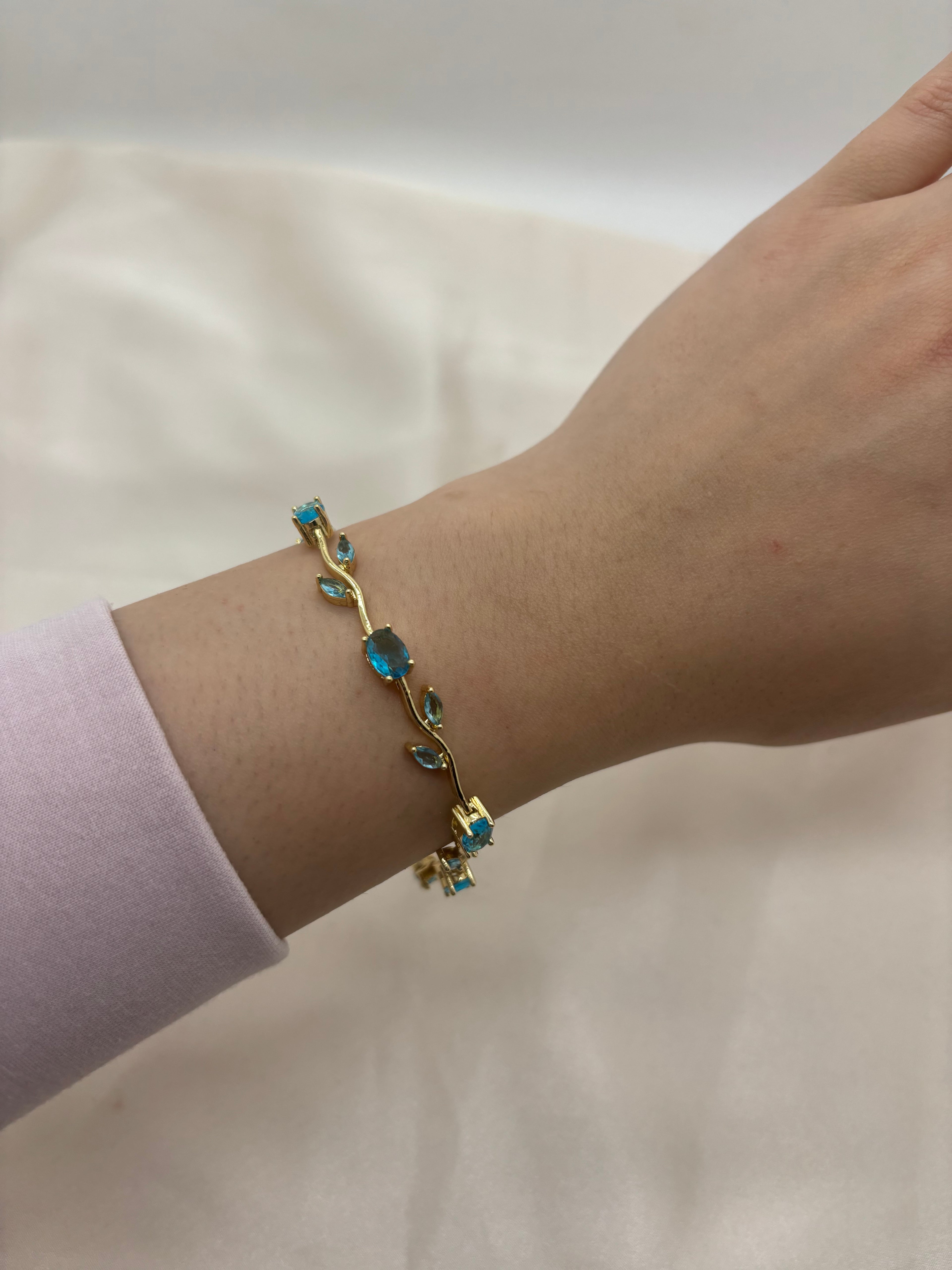 Tulip bracelet