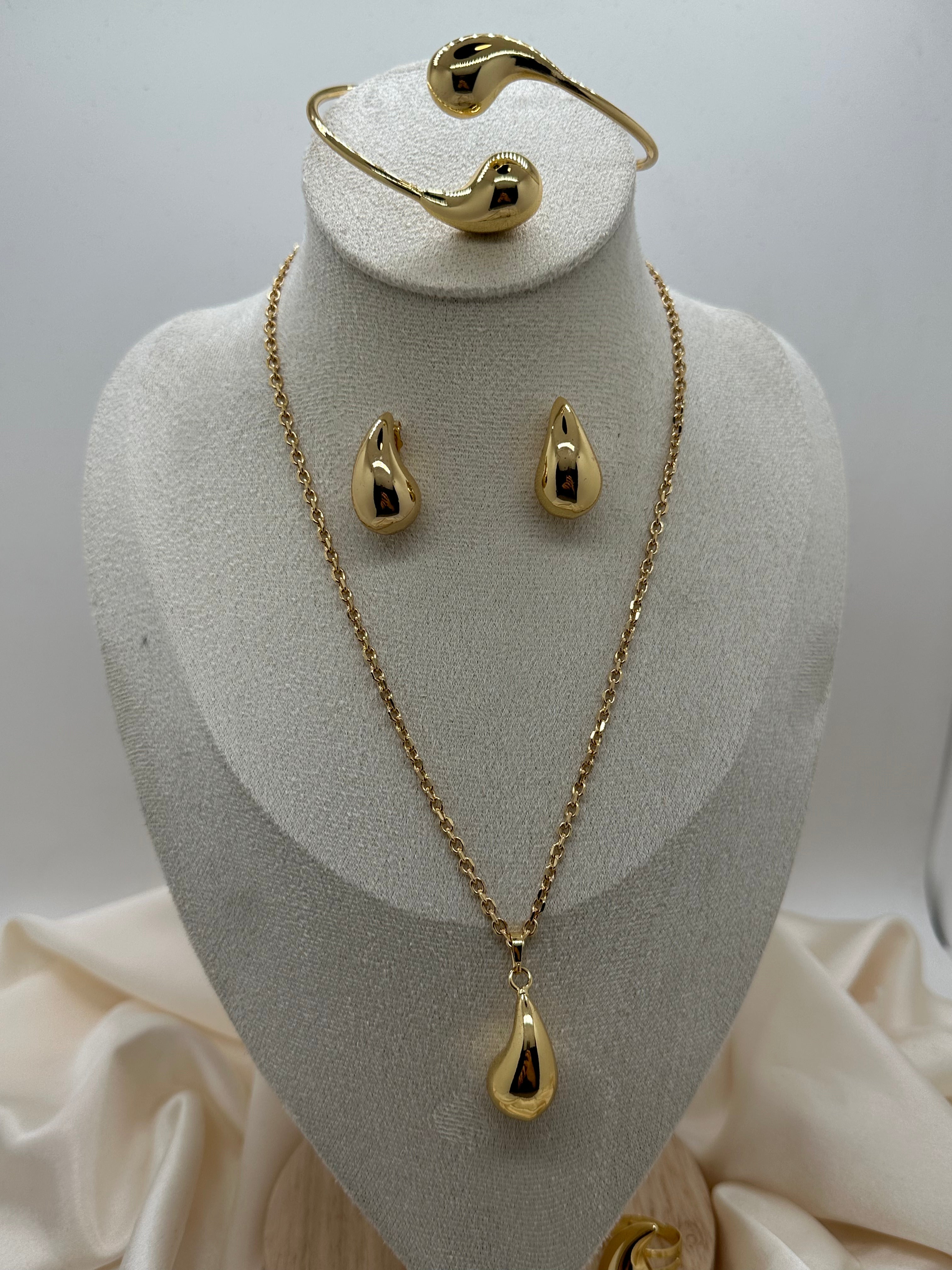 Amara Set