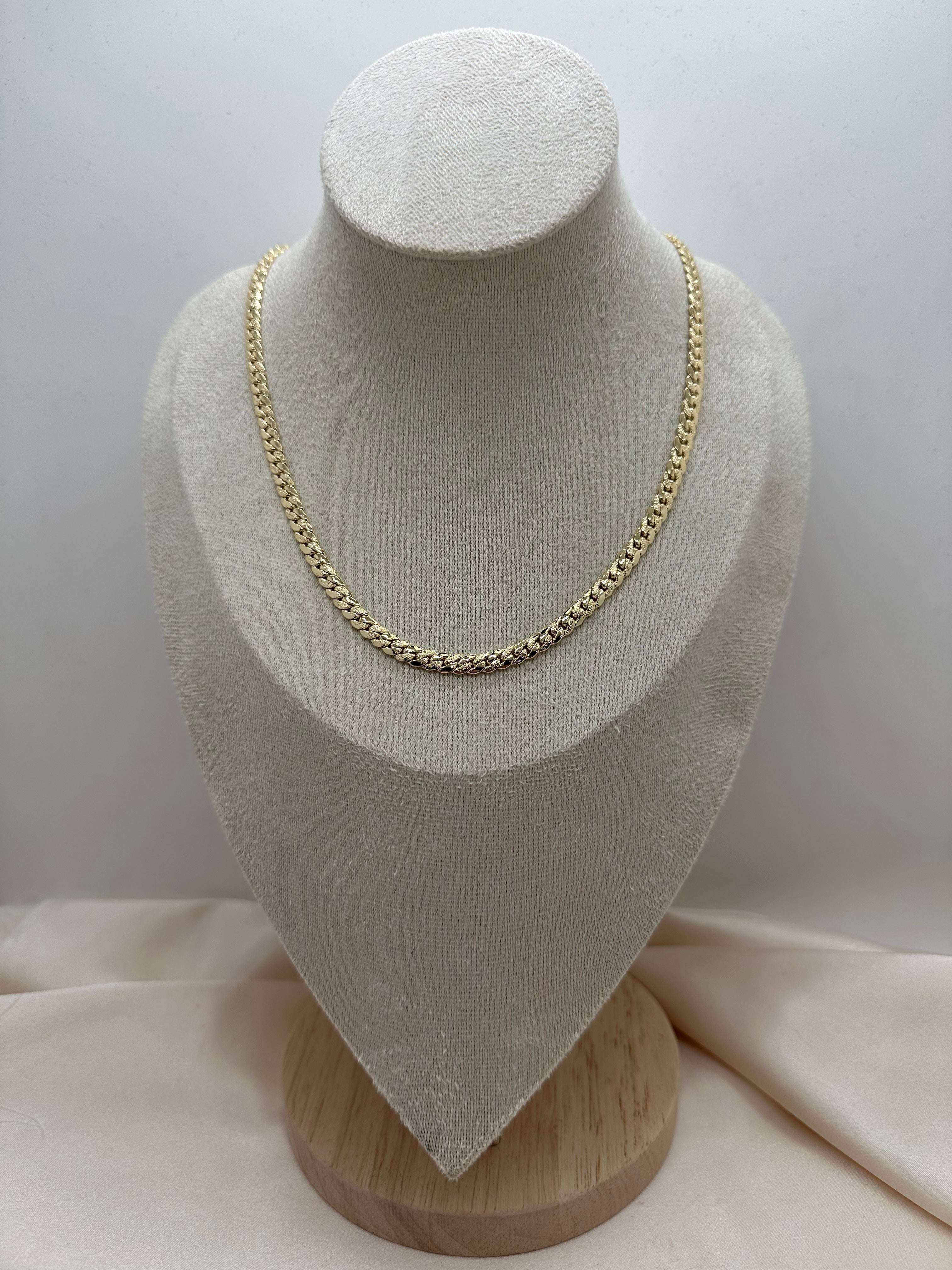 Royal Curb Chain