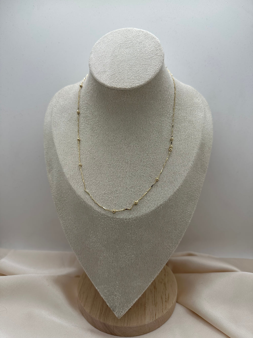 Mila Necklace