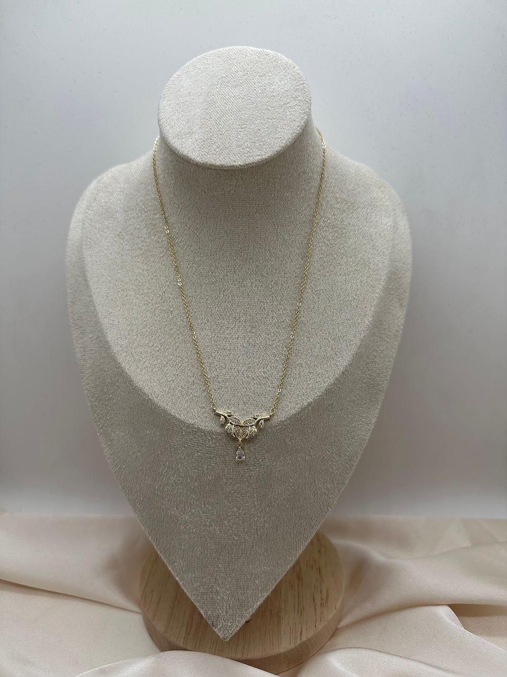 Arlo Necklace
