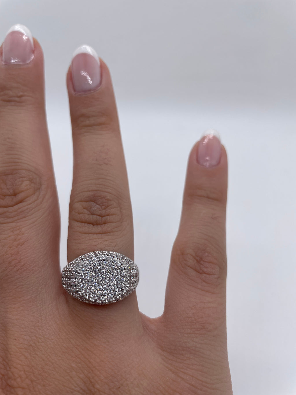 Round Full Zircon Ring
