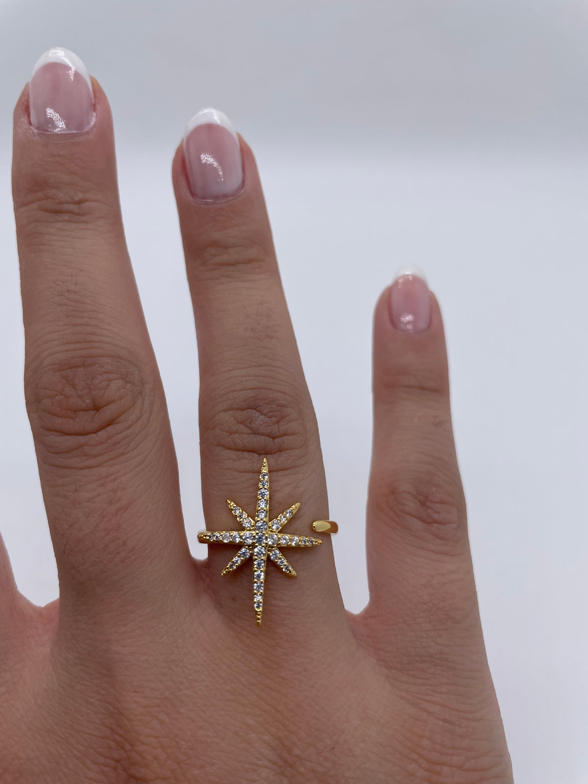 Vertical Star Ring
