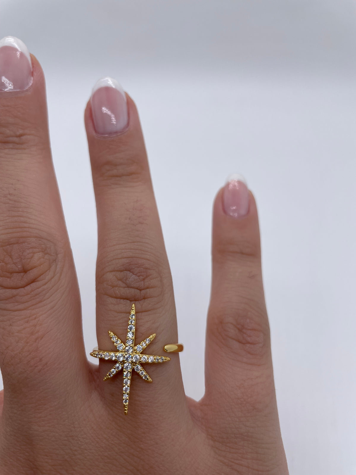 Vertical Star Ring
