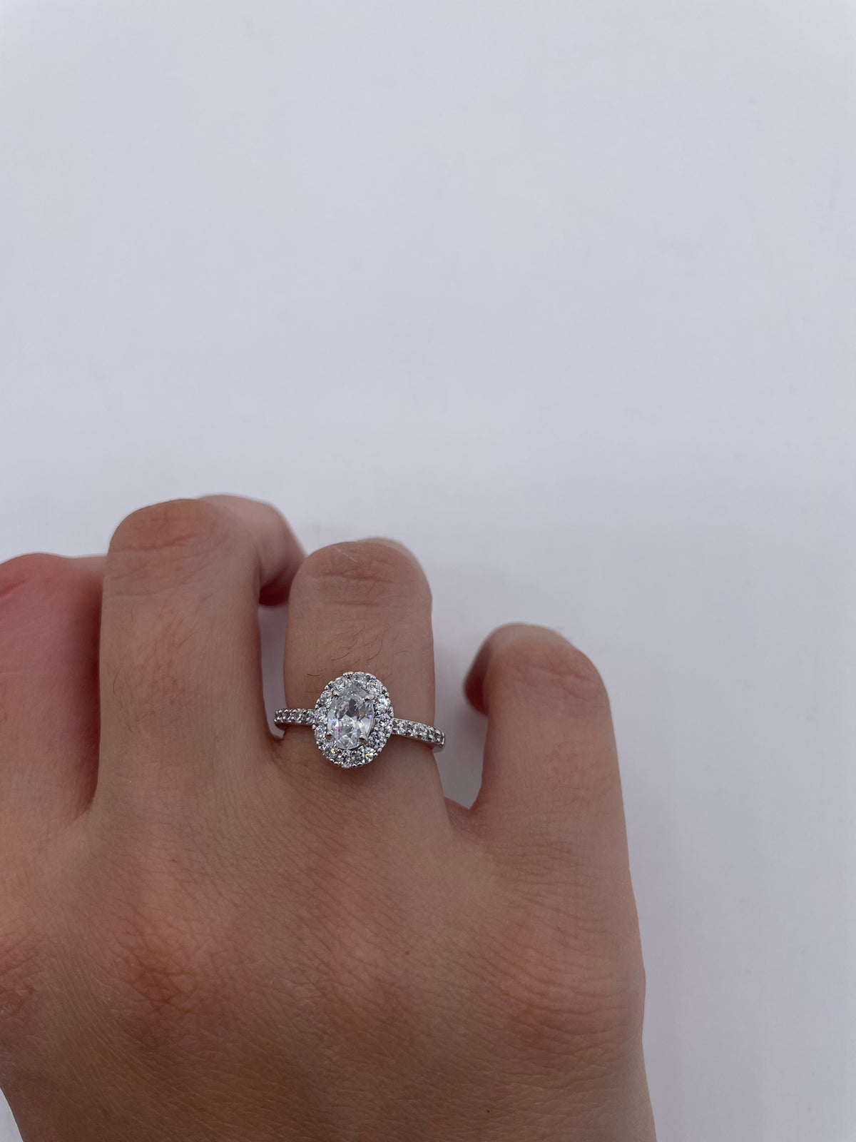 FlashySolitaire Ring