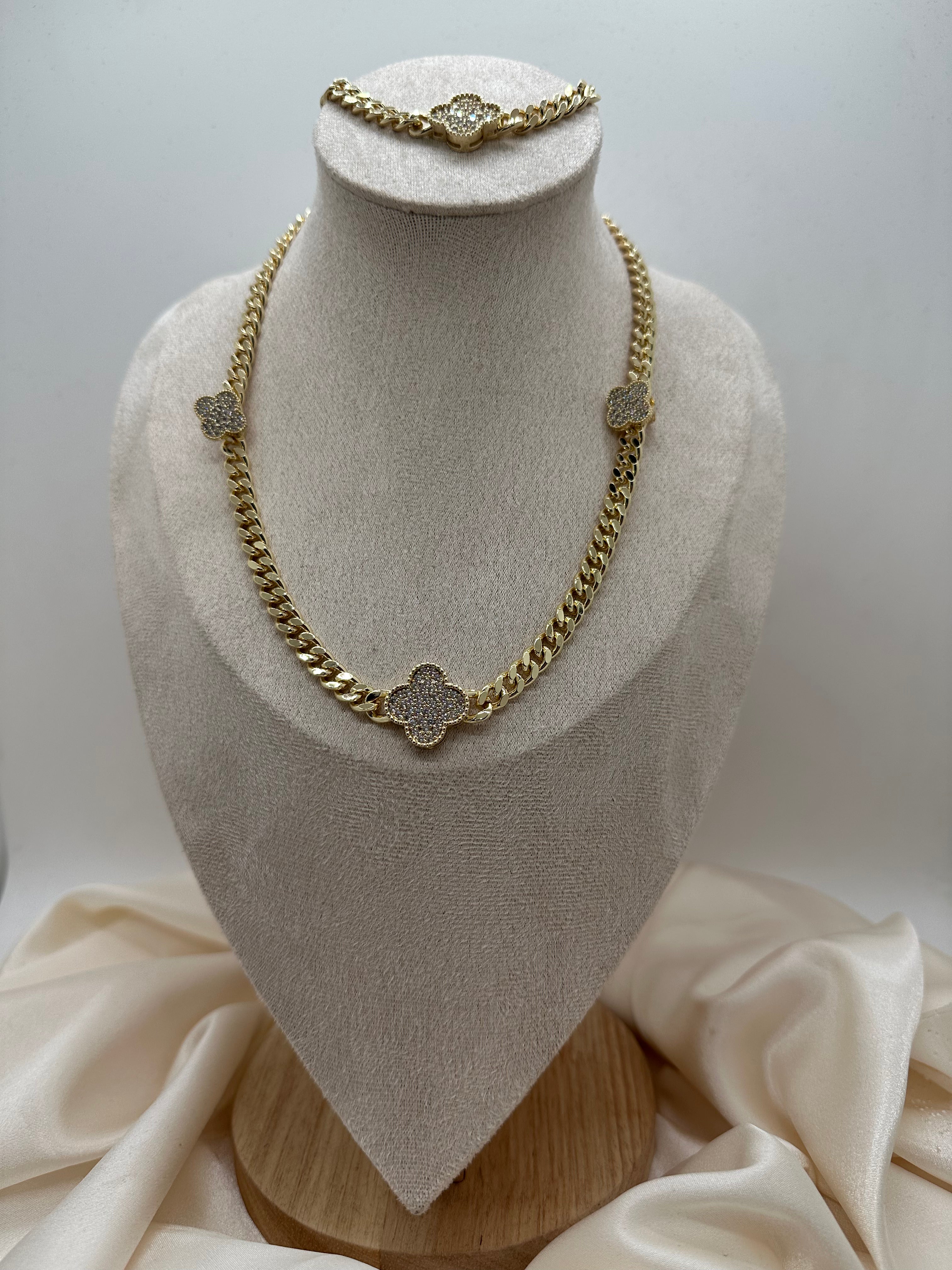 Bella Chain Set
