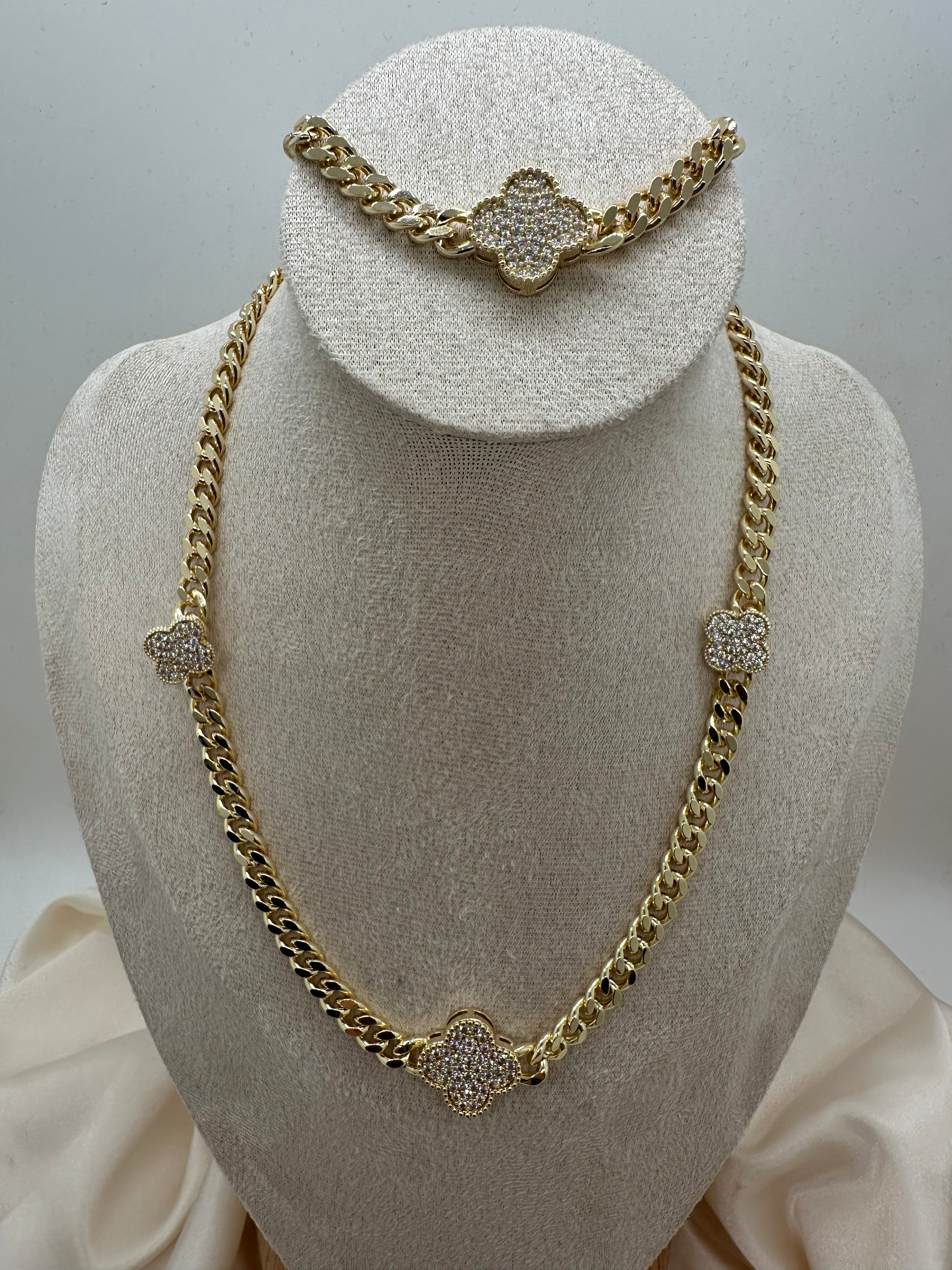 Bella Chain Set