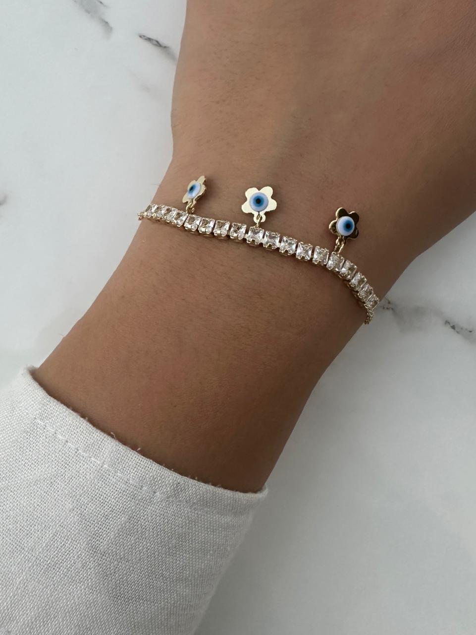 Gold tennis flower eye bracelet