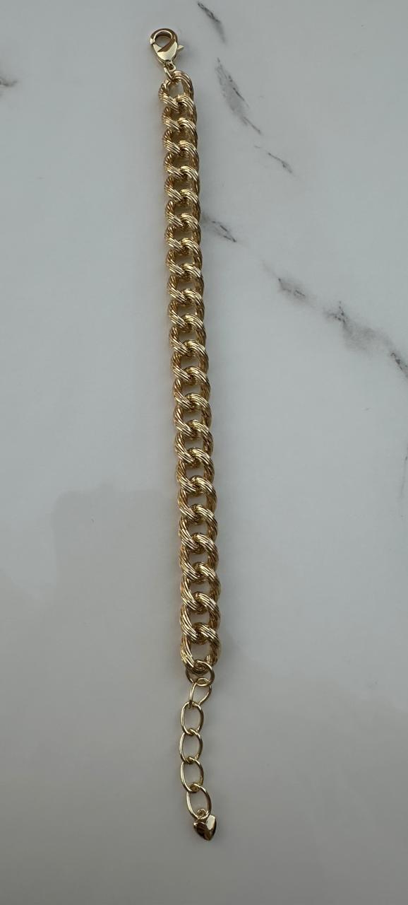 Unique chain bracelet