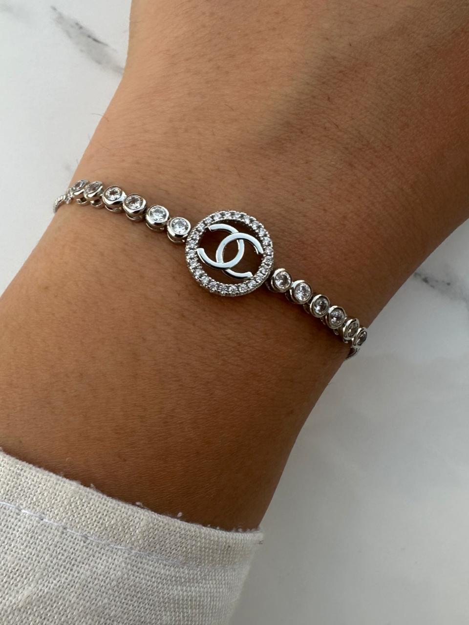 Channel tennis bracelet