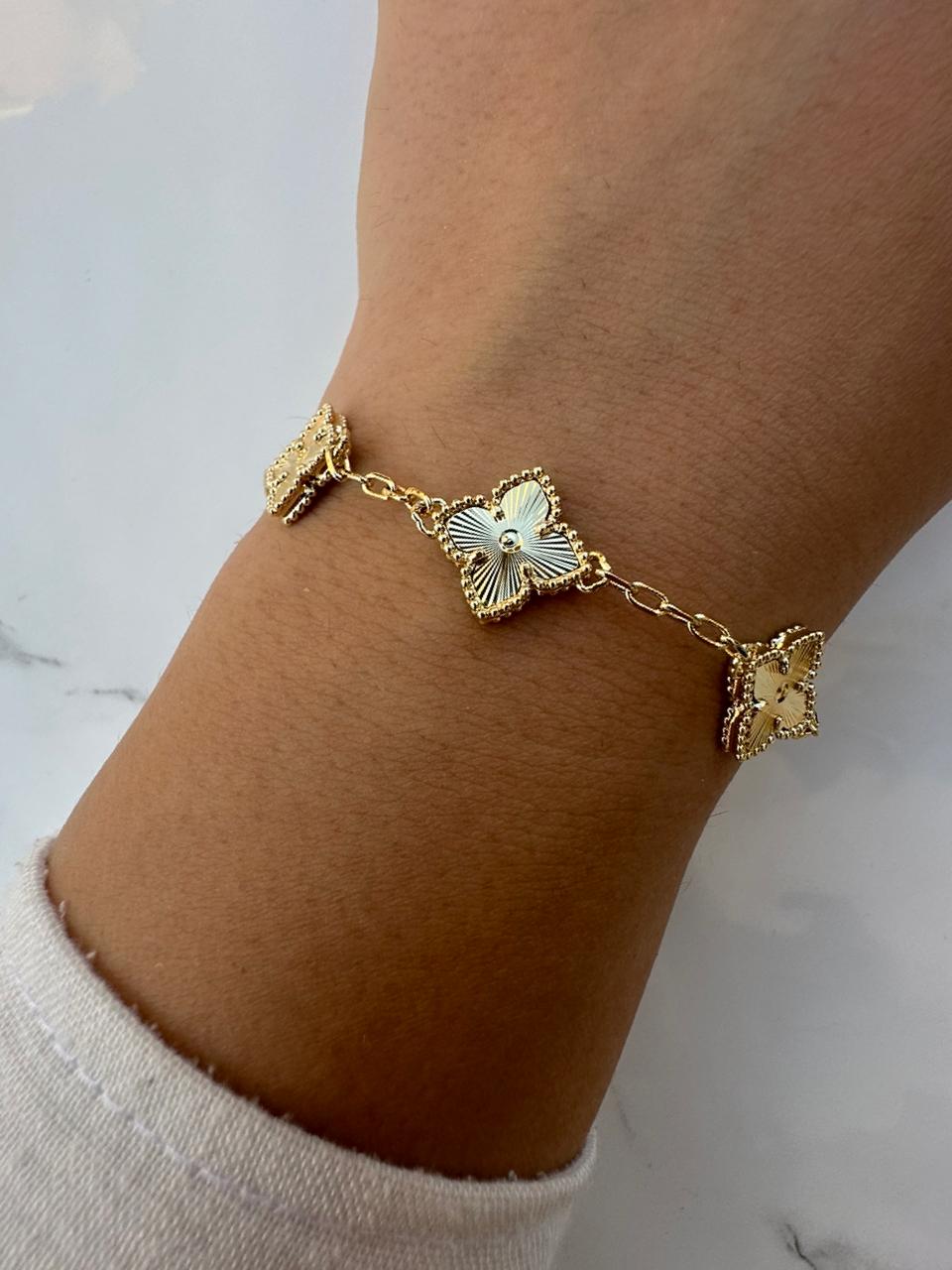 Van cleef unique bracelet