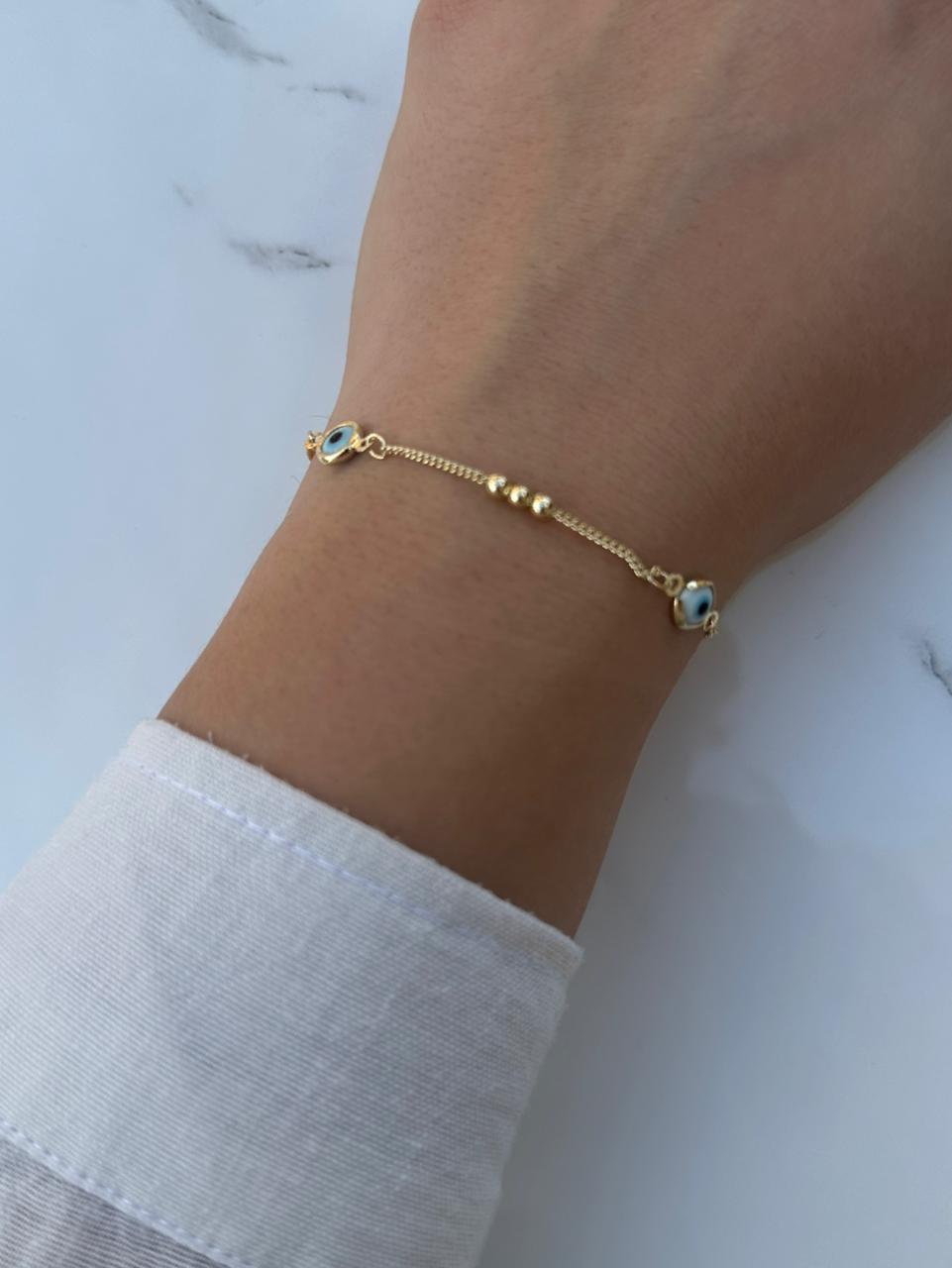 Minimal eye bracelet