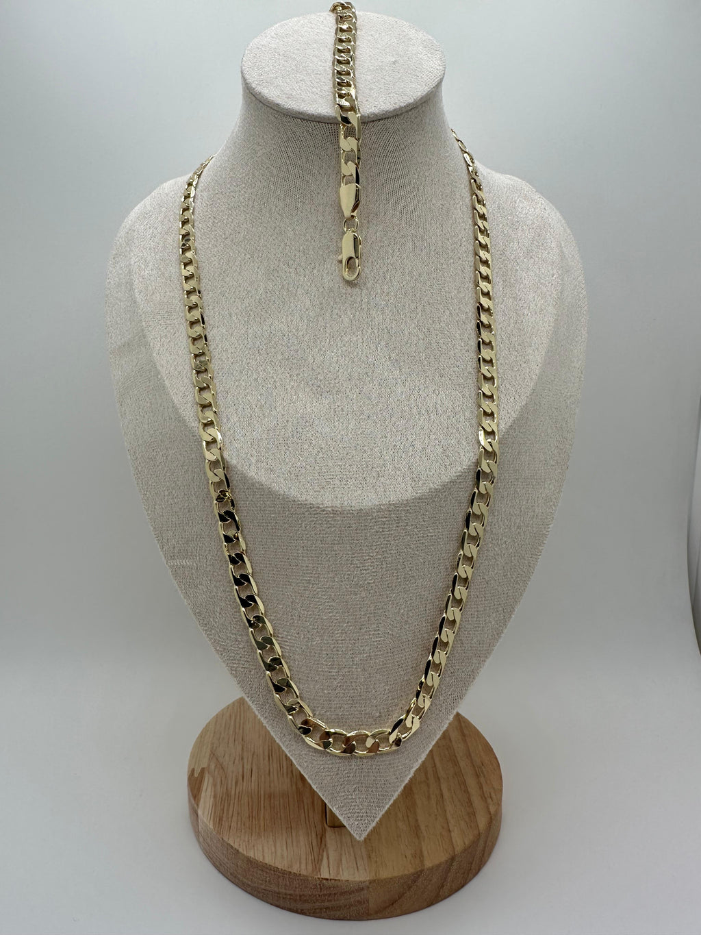 Unisex thick chain necklace